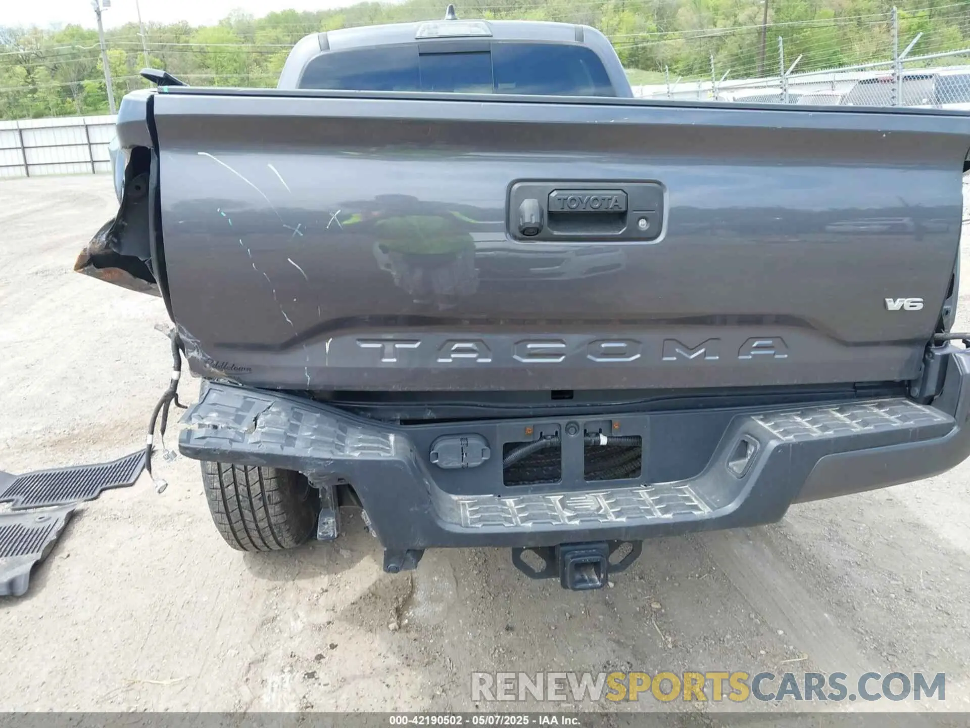 19 fotografías del automóvil dañado 3TYDZ5BNXMT003542 TOYOTA TACOMA 2021