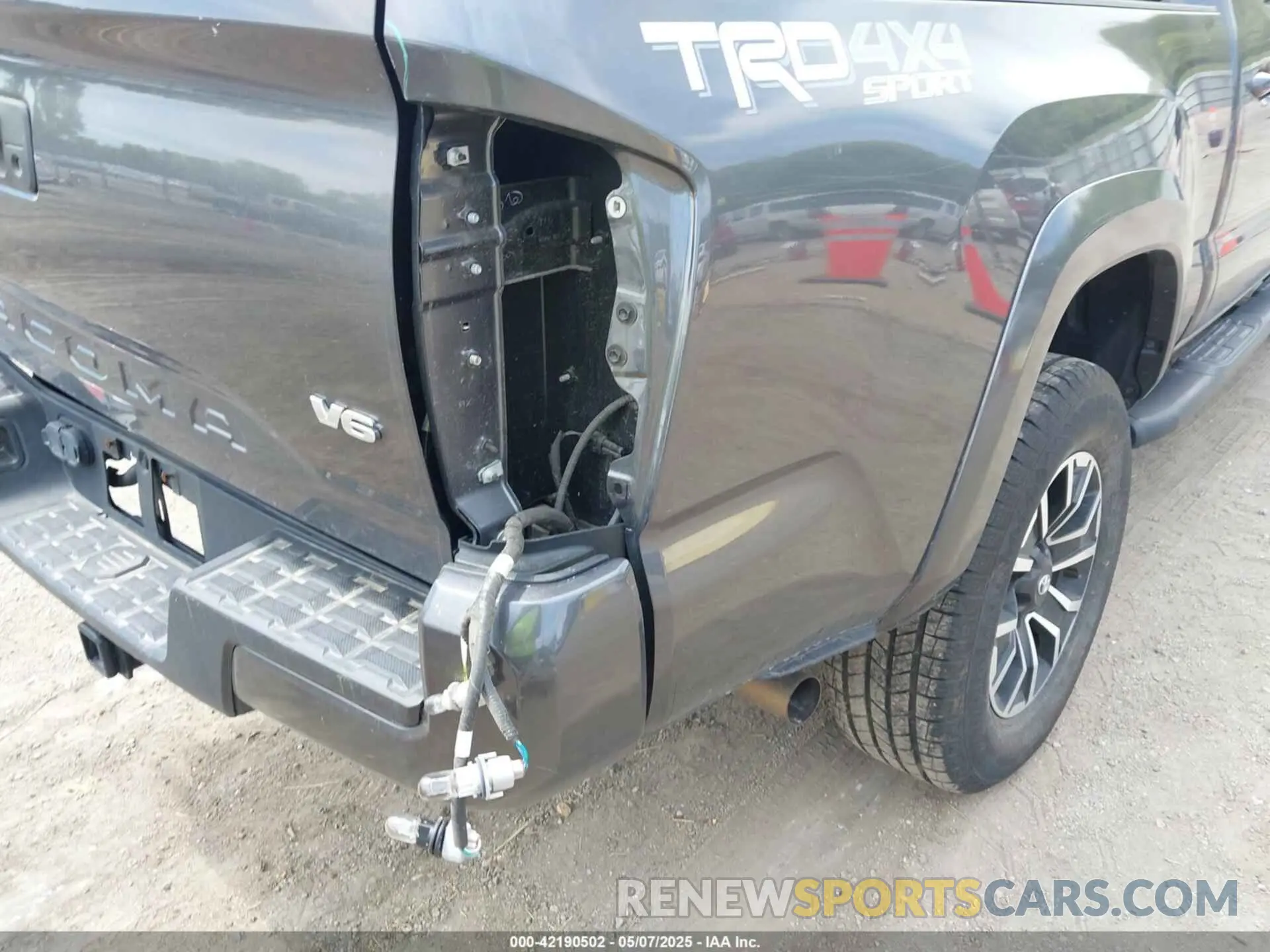 20 fotografías del automóvil dañado 3TYDZ5BNXMT003542 TOYOTA TACOMA 2021