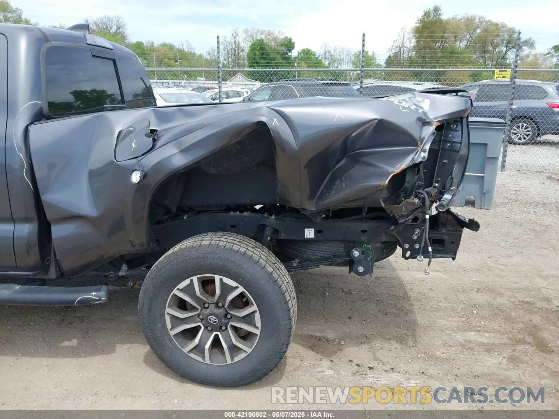 6 fotografías del automóvil dañado 3TYDZ5BNXMT003542 TOYOTA TACOMA 2021