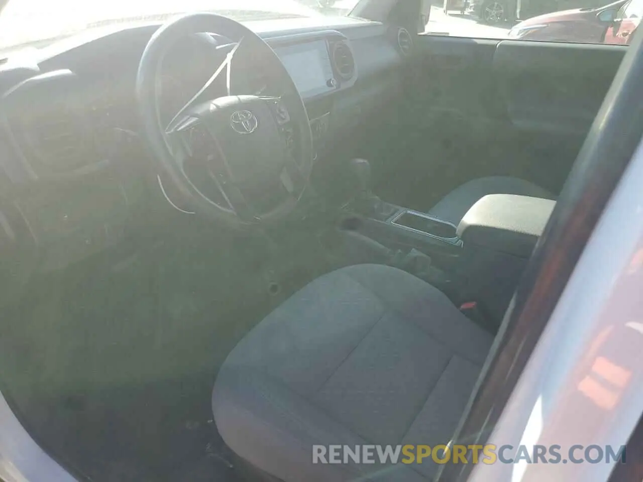 8 fotografías del automóvil dañado 3TYRX5GN4MT007090 TOYOTA TACOMA 2021