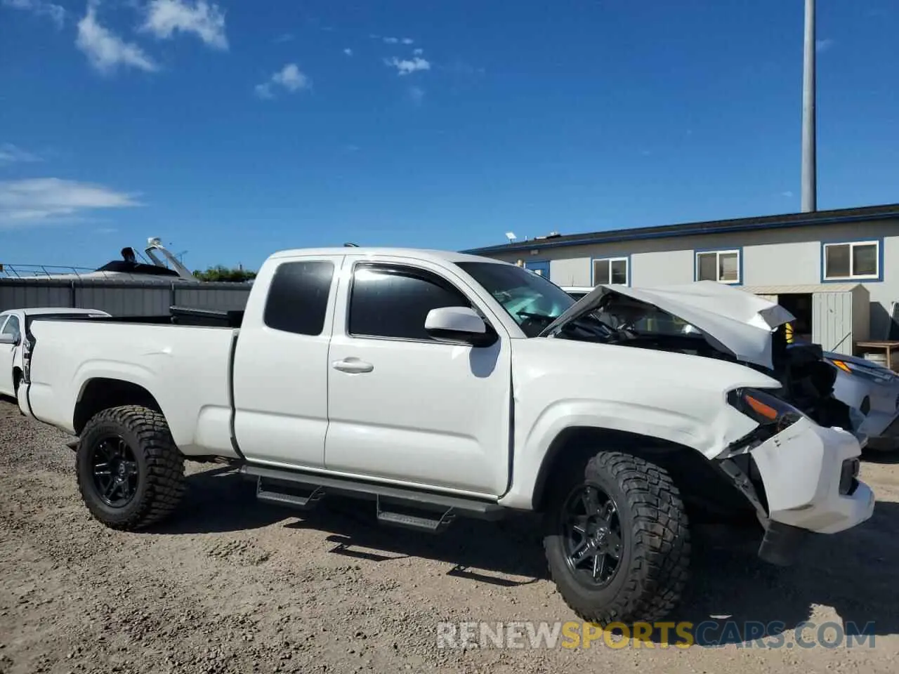 4 fotografías del automóvil dañado 3TYRX5GN5MT013092 TOYOTA TACOMA 2021