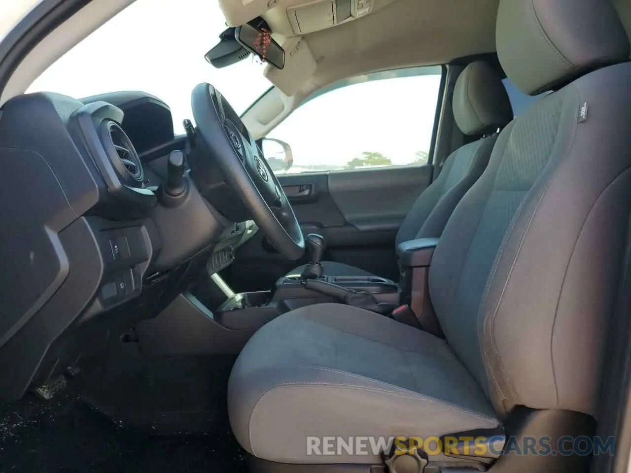 7 fotografías del automóvil dañado 3TYRX5GN5MT013092 TOYOTA TACOMA 2021