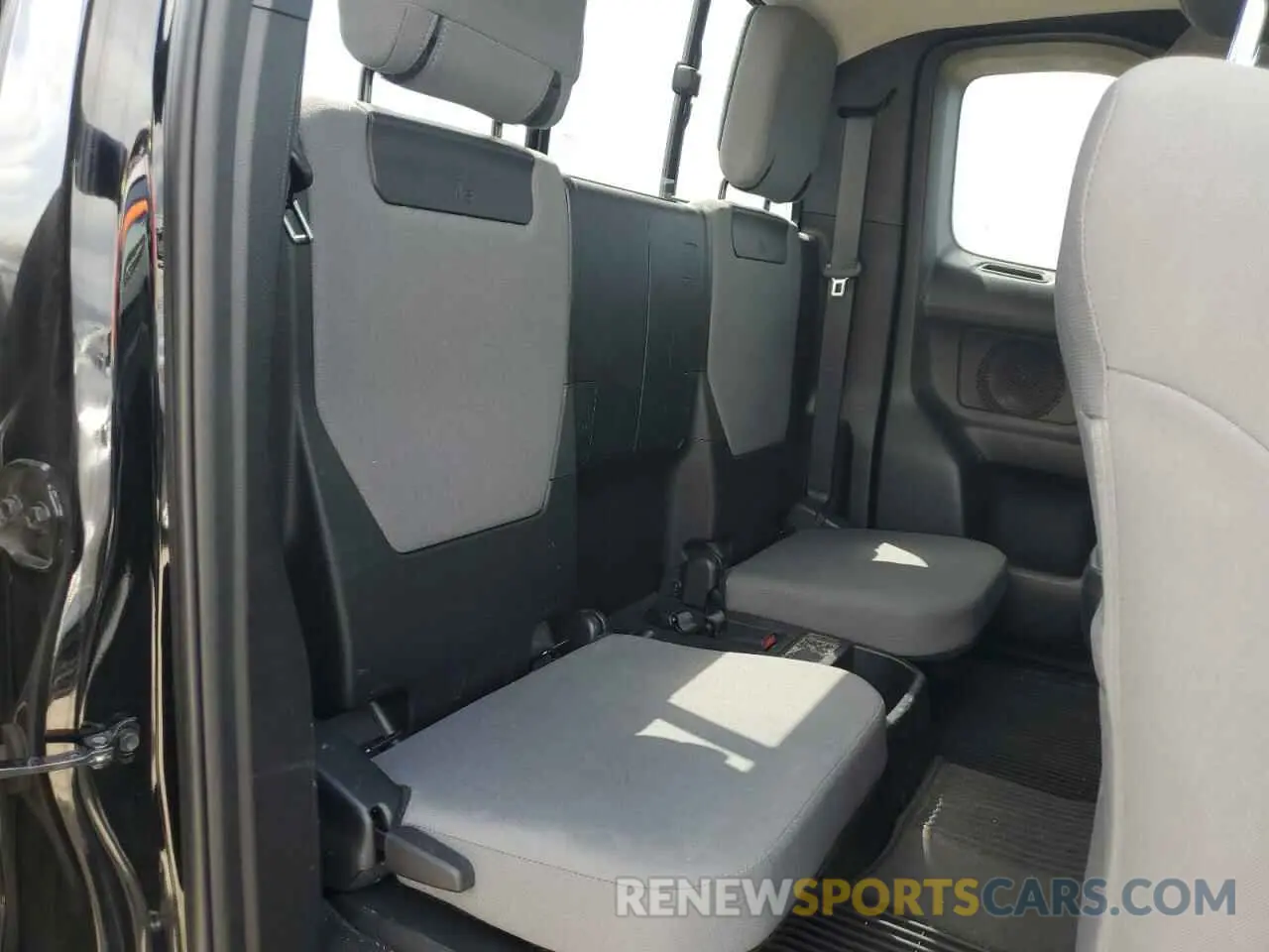 10 fotografías del automóvil dañado 3TYRX5GN5MT017062 TOYOTA TACOMA 2021