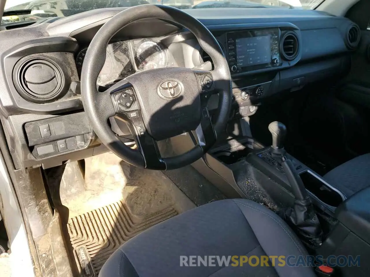 8 fotografías del automóvil dañado 3TYRX5GN8MT012843 TOYOTA TACOMA 2021