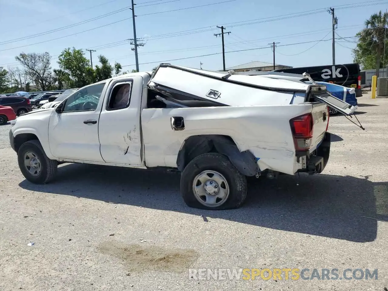 2 fotografías del automóvil dañado 3TYRX5GN8MT028153 TOYOTA TACOMA 2021