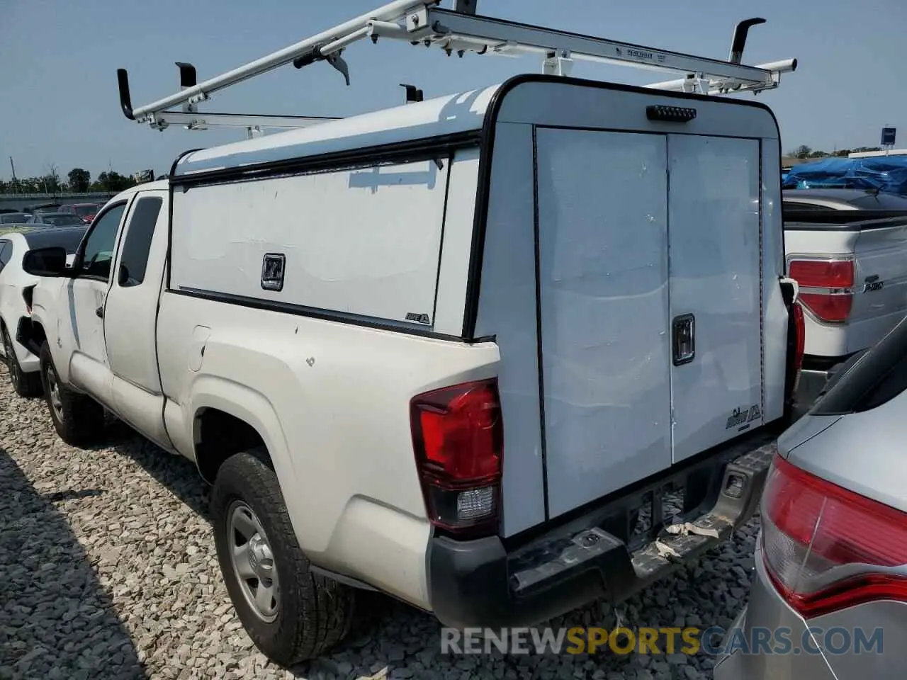 2 fotografías del automóvil dañado 3TYRX5GNXMT009135 TOYOTA TACOMA 2021