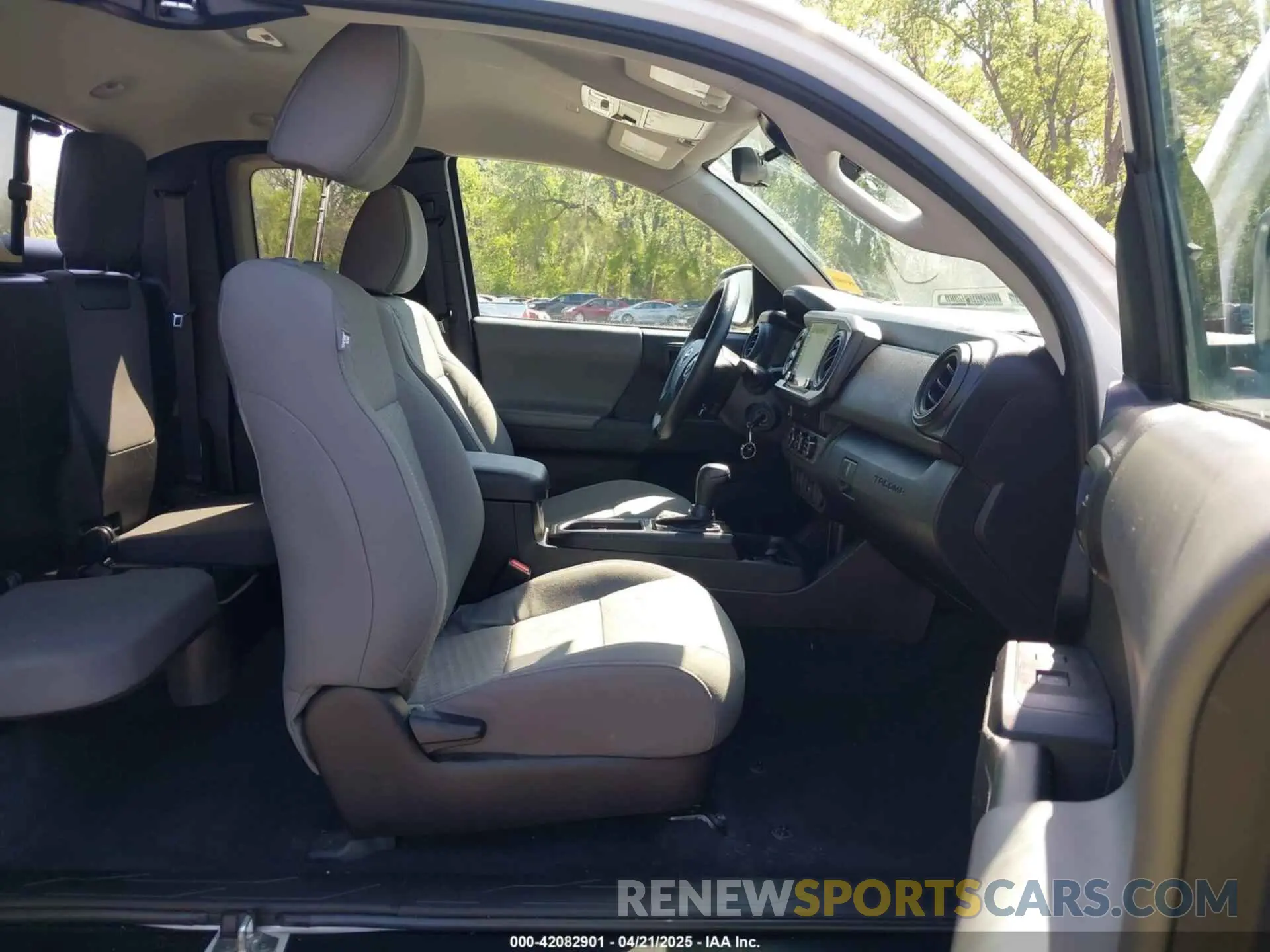 5 fotografías del automóvil dañado 3TYRX5GNXMT024248 TOYOTA TACOMA 2021