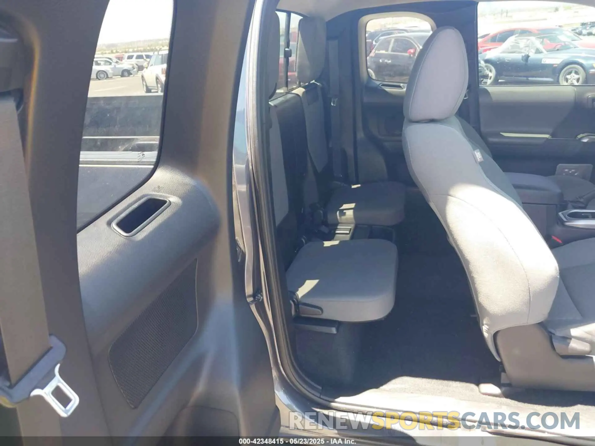 8 fotografías del automóvil dañado 3TYRZ5CN0MT008088 TOYOTA TACOMA 2021