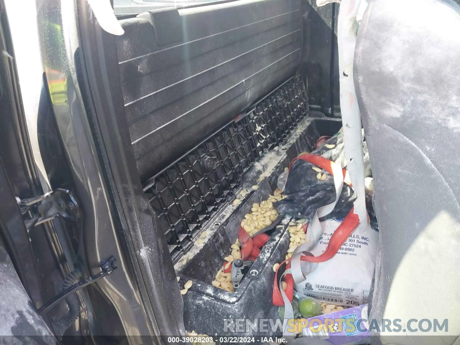 8 fotografías del automóvil dañado 3TYSX5EN5MT007619 TOYOTA TACOMA 2021
