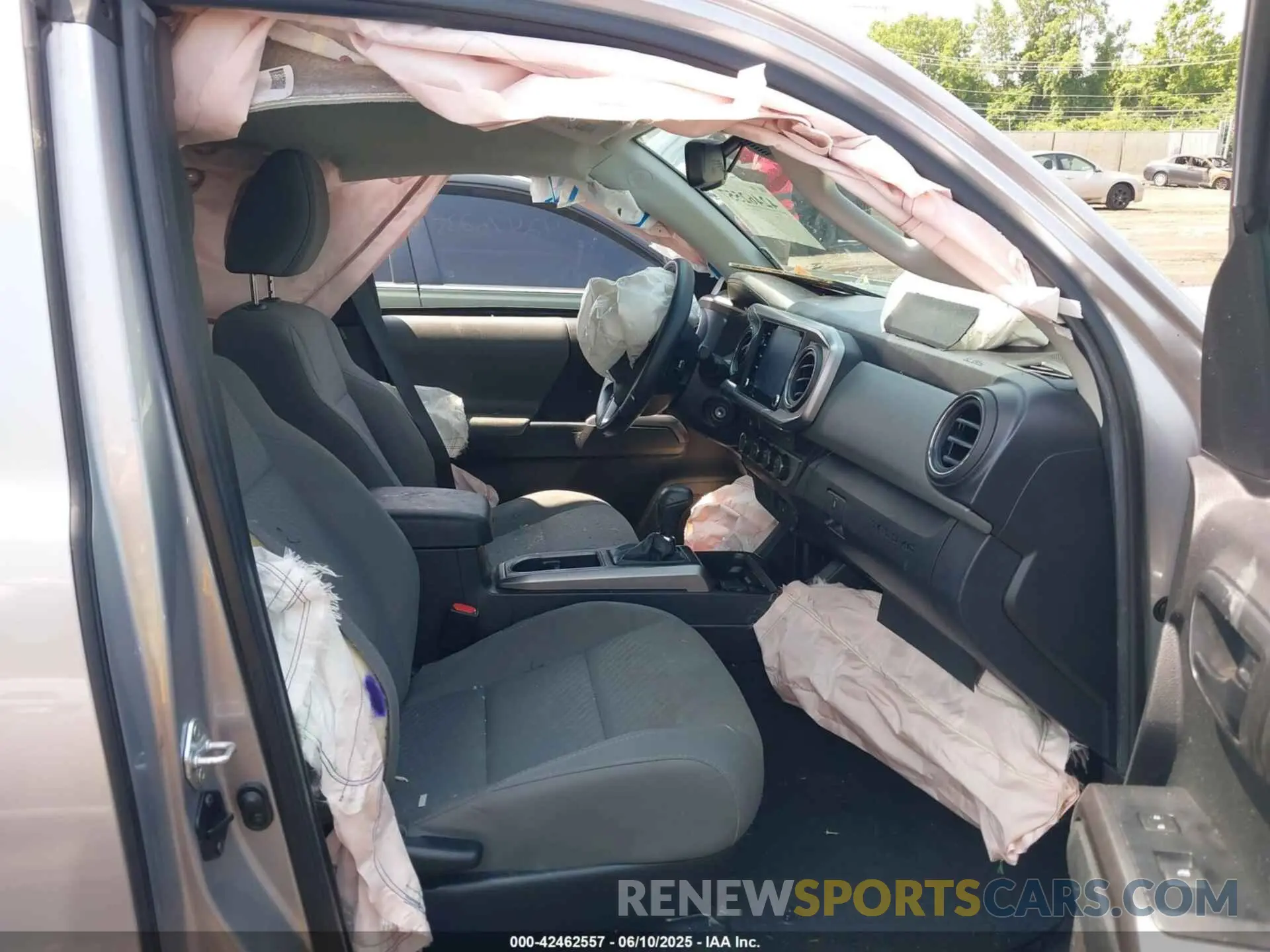 5 fotografías del automóvil dañado 3TYSZ5AN0MT036820 TOYOTA TACOMA 2021