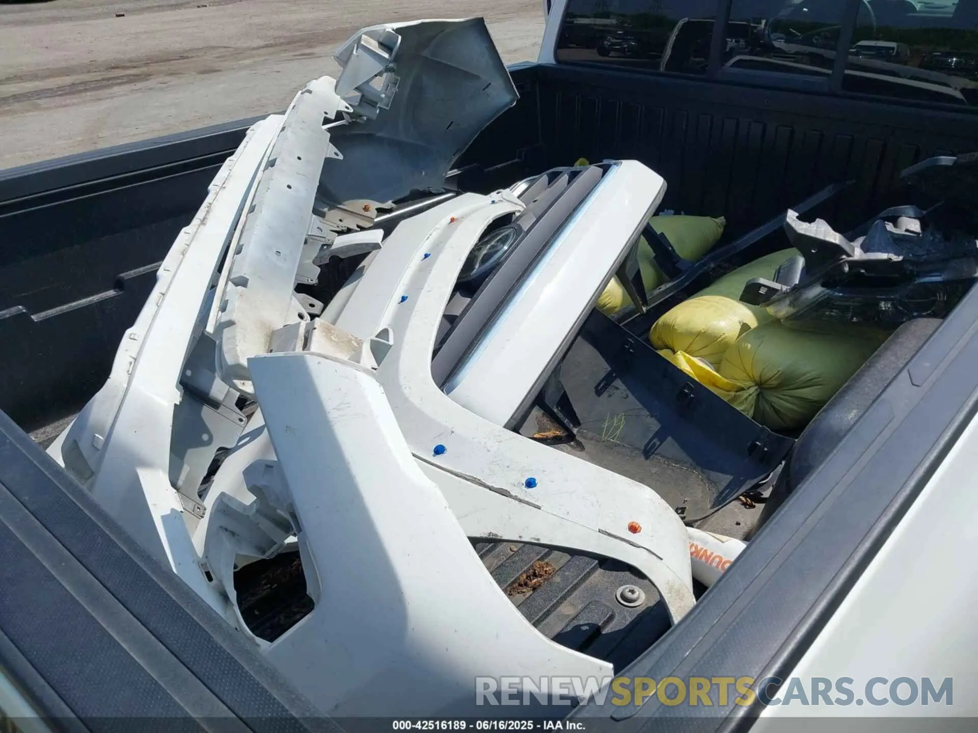 18 fotografías del automóvil dañado 3TYSZ5AN3MT049514 TOYOTA TACOMA 2021