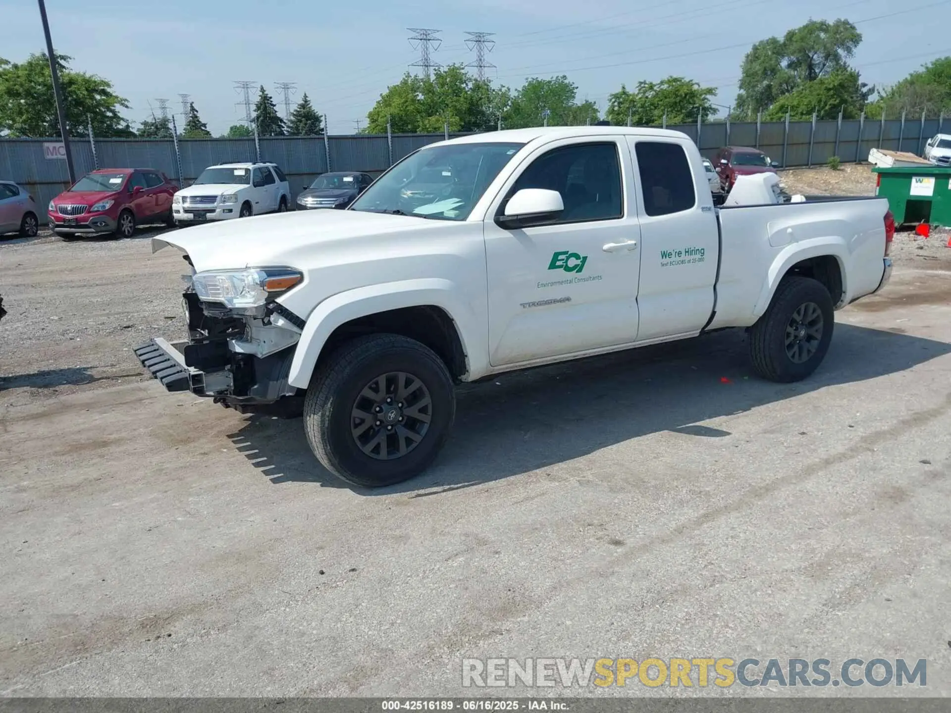 2 fotografías del automóvil dañado 3TYSZ5AN3MT049514 TOYOTA TACOMA 2021