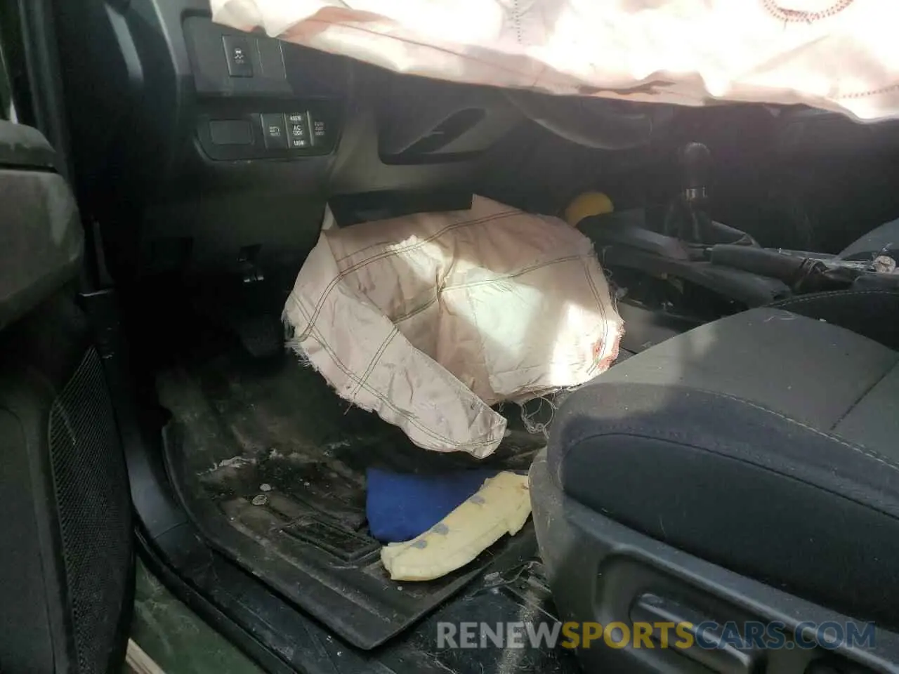 9 fotografías del automóvil dañado 3TYSZ5ANXMT019751 TOYOTA TACOMA 2021