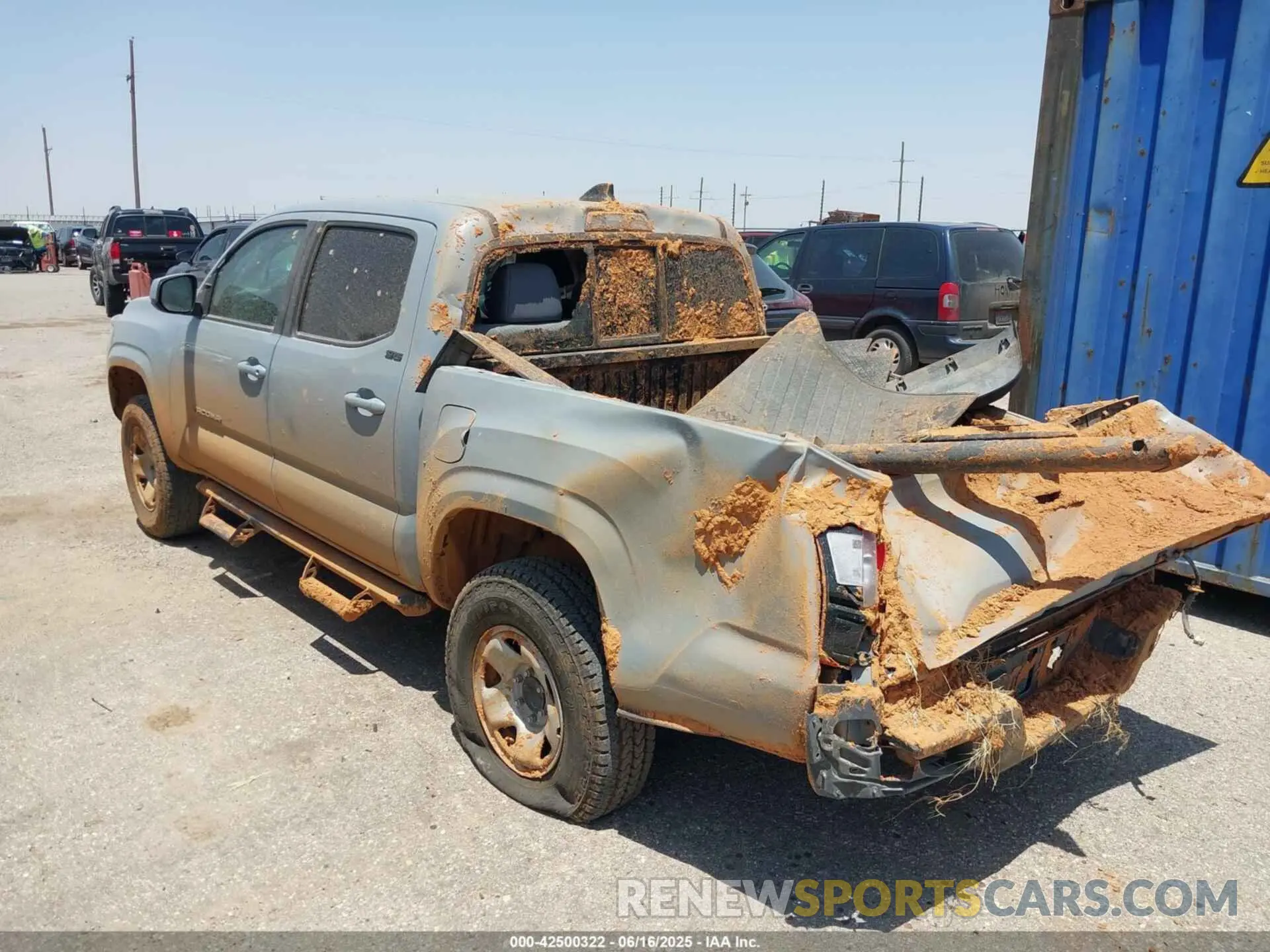 3 fotografías del automóvil dañado 5TFAX5GN1MX190693 TOYOTA TACOMA 2021