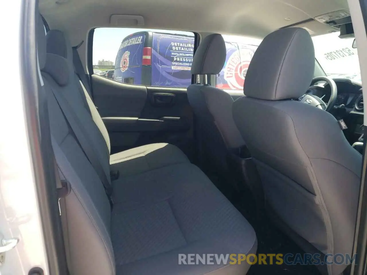 10 fotografías del automóvil dañado 5TFAX5GN3MX193630 TOYOTA TACOMA 2021