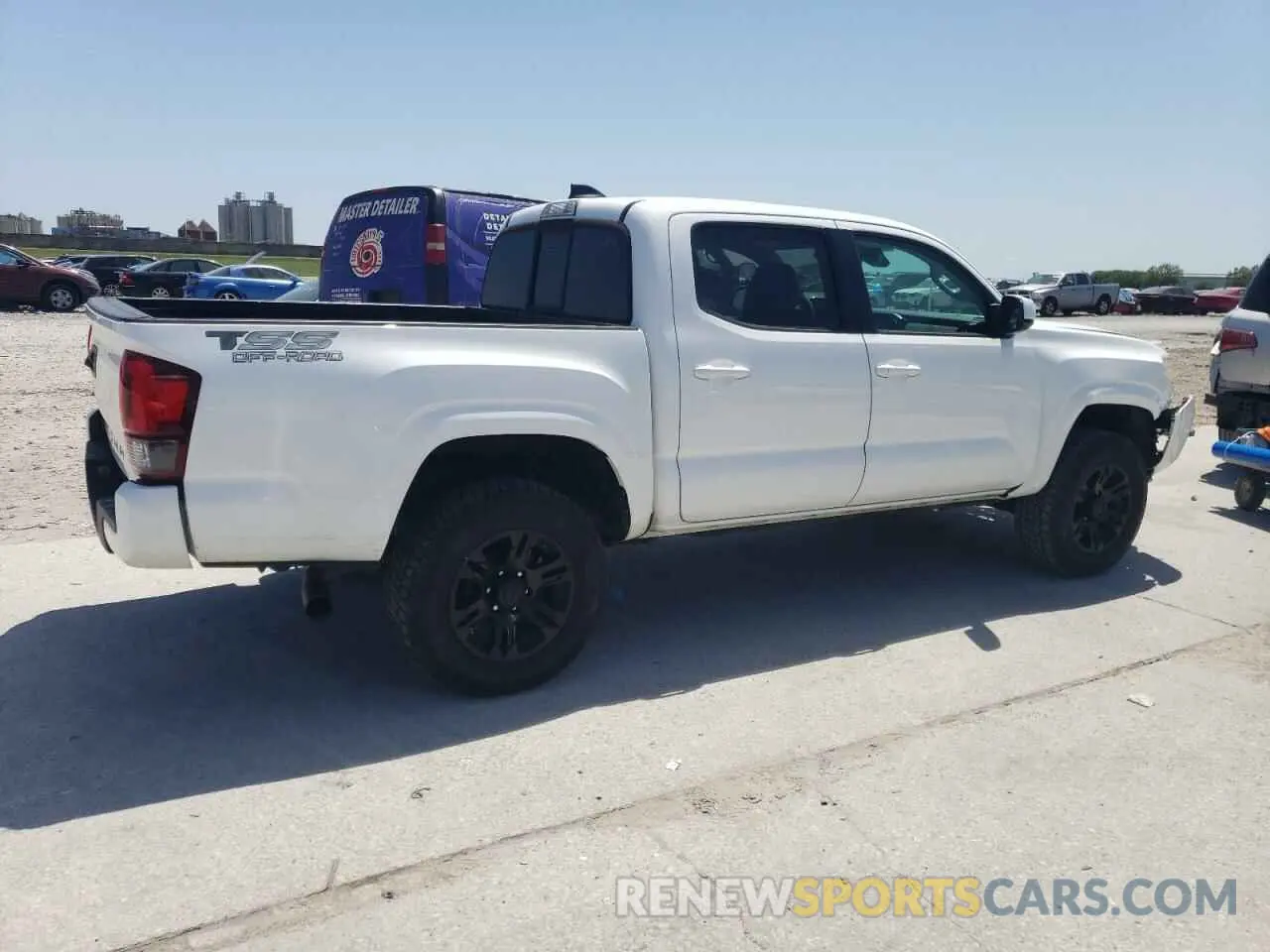 3 fotografías del automóvil dañado 5TFAX5GN3MX193630 TOYOTA TACOMA 2021