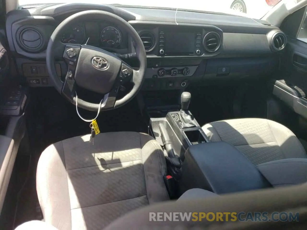 8 fotografías del automóvil dañado 5TFAX5GN3MX193630 TOYOTA TACOMA 2021
