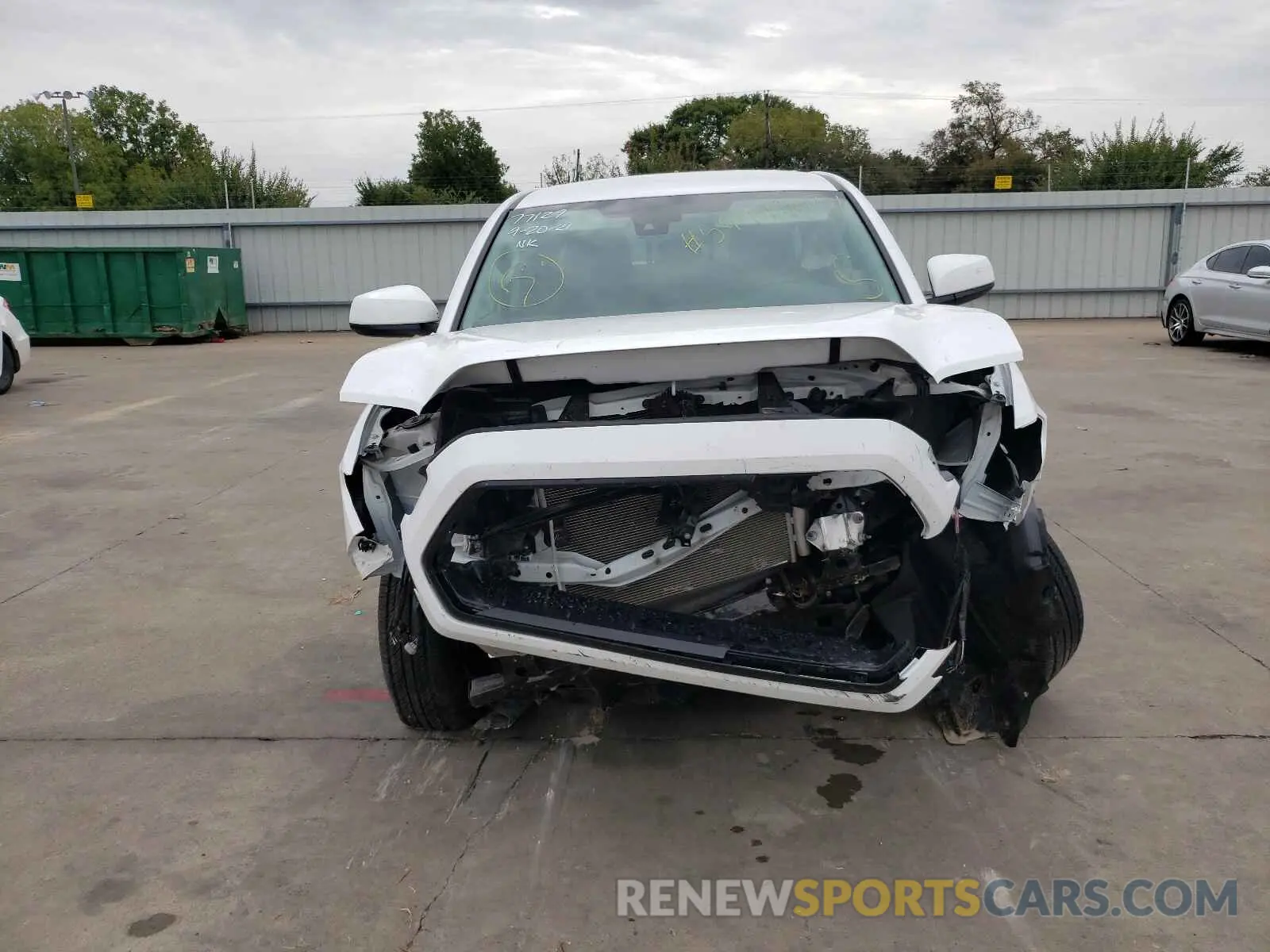 9 fotografías del automóvil dañado 5TFAX5GN3MX193742 TOYOTA TACOMA 2021