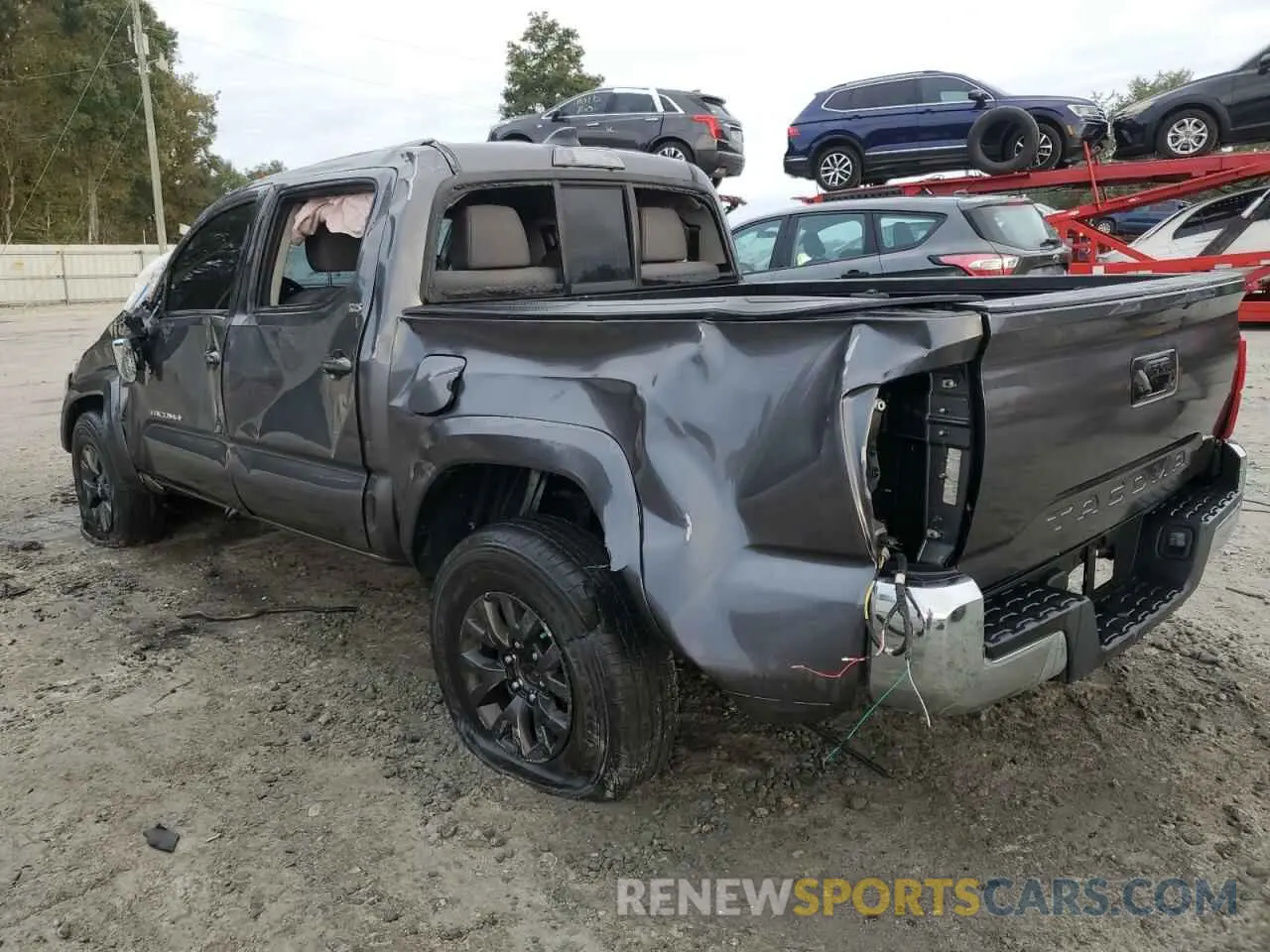 2 fotografías del automóvil dañado 5TFAX5GN3MX194289 TOYOTA TACOMA 2021