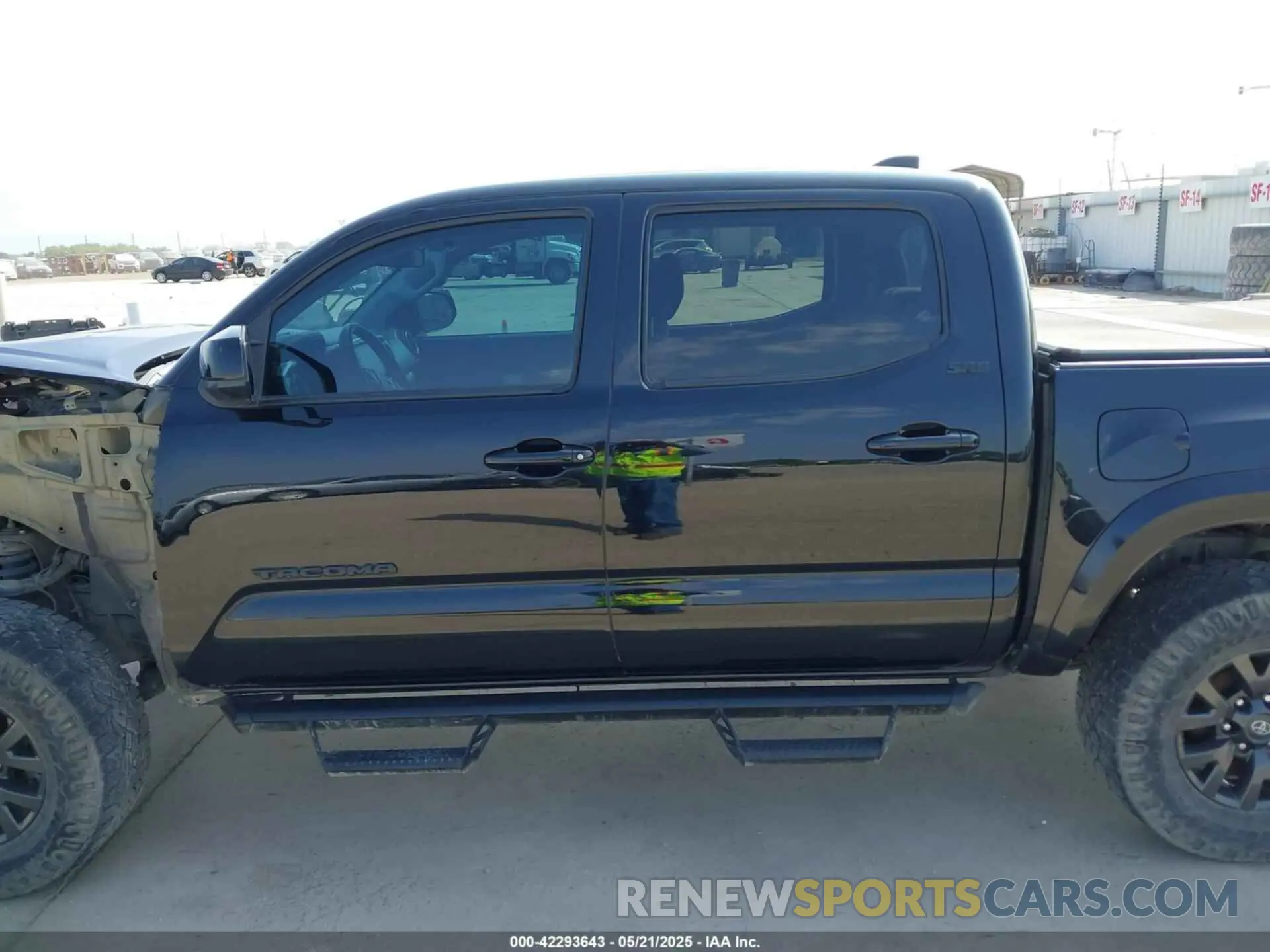 15 fotografías del automóvil dañado 5TFAX5GN4MX189814 TOYOTA TACOMA 2021