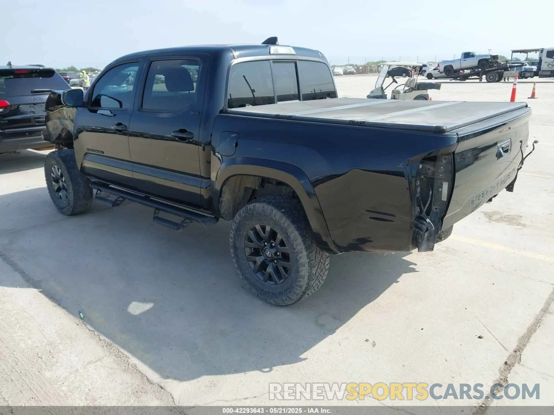 3 fotografías del automóvil dañado 5TFAX5GN4MX189814 TOYOTA TACOMA 2021