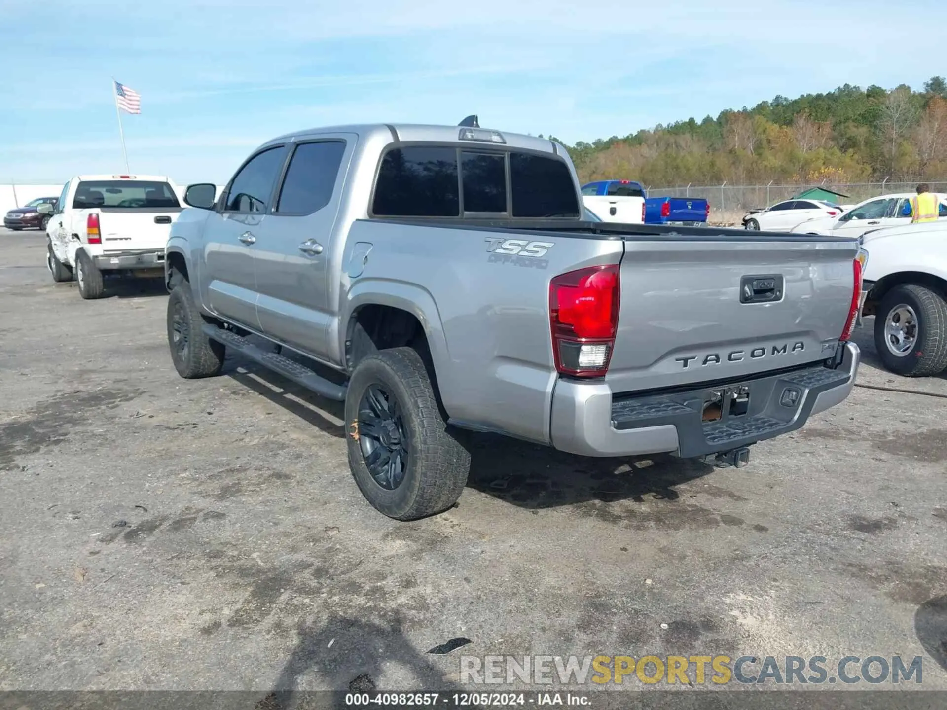 3 fotografías del automóvil dañado 5TFAX5GN5MX190132 TOYOTA TACOMA 2021