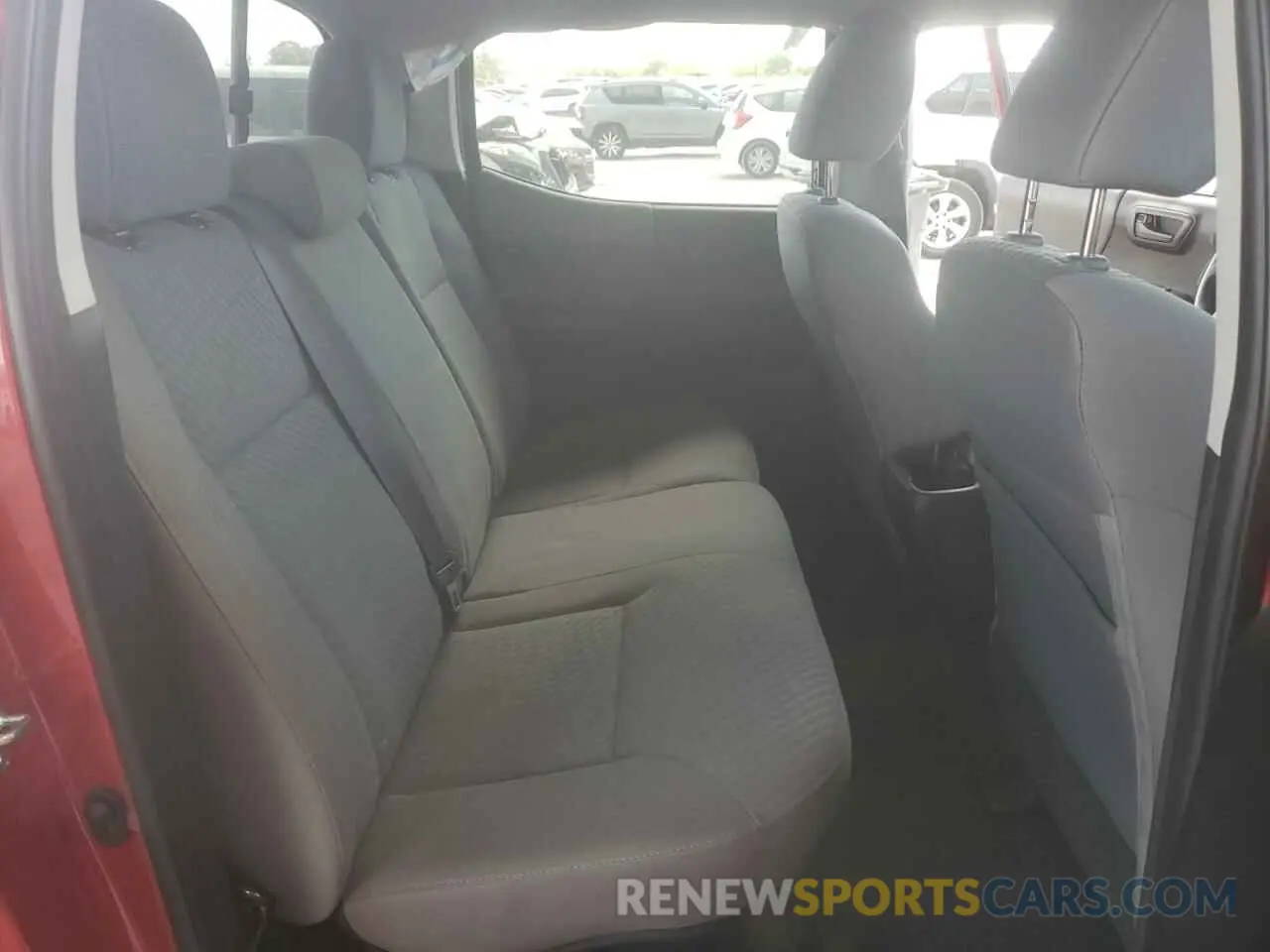 10 fotografías del automóvil dañado 5TFAX5GN5MX192463 TOYOTA TACOMA 2021