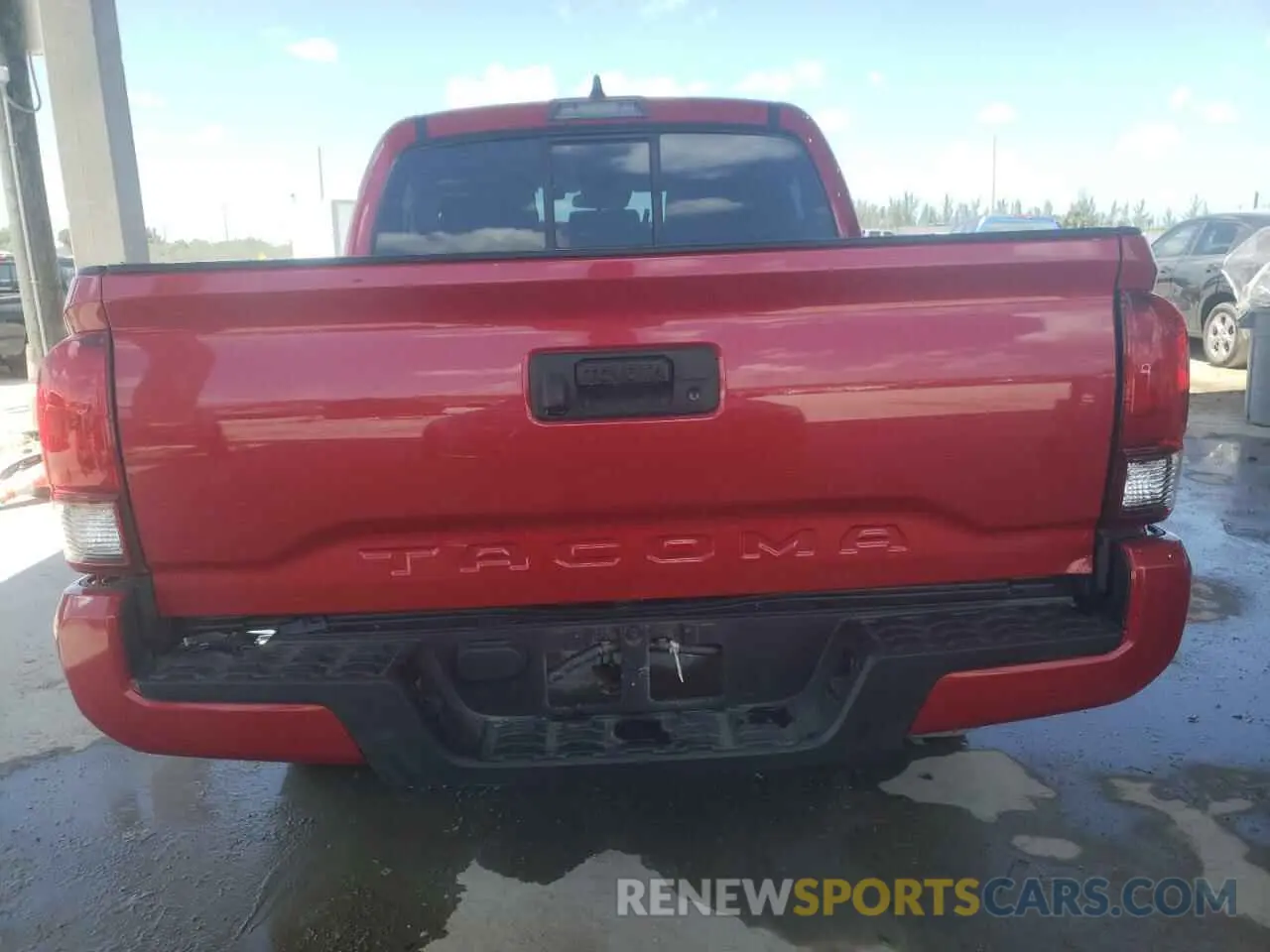 6 fotografías del automóvil dañado 5TFAX5GN5MX192463 TOYOTA TACOMA 2021