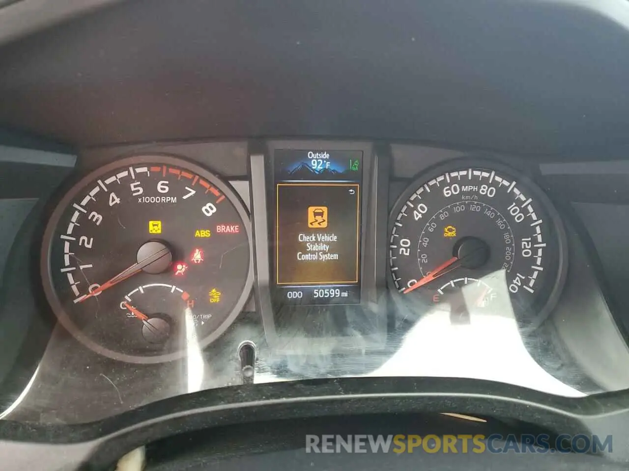9 fotografías del automóvil dañado 5TFAX5GN5MX192463 TOYOTA TACOMA 2021