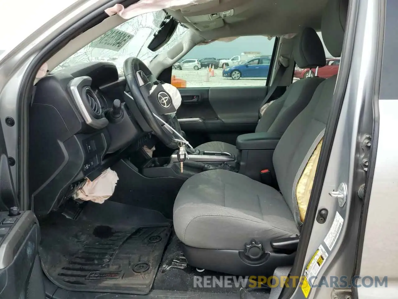 7 fotografías del automóvil dañado 5TFAX5GN5MX192513 TOYOTA TACOMA 2021