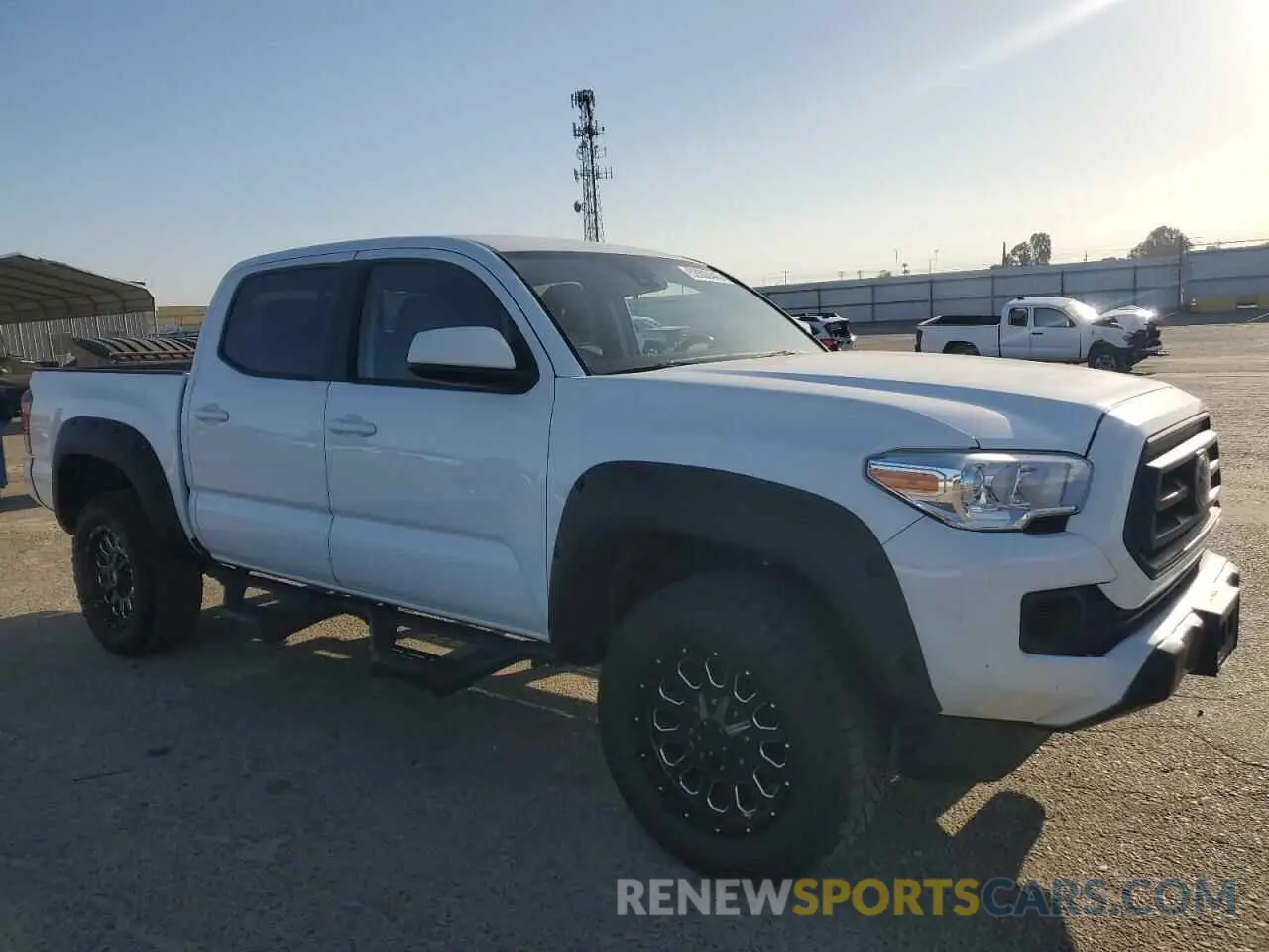 4 fotografías del automóvil dañado 5TFAX5GN7MX191508 TOYOTA TACOMA 2021