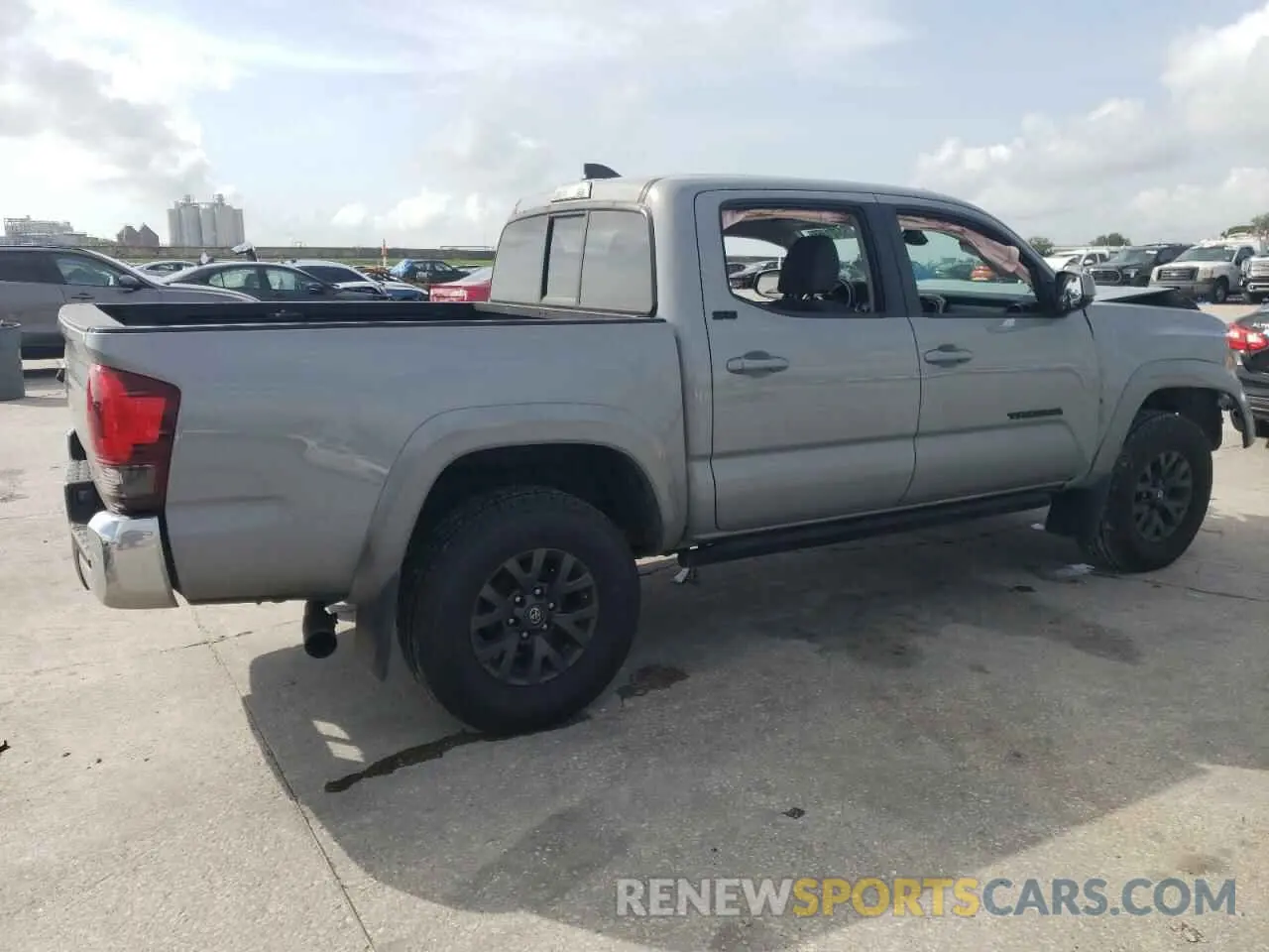 3 fotografías del automóvil dañado 5TFAX5GN7MX192058 TOYOTA TACOMA 2021