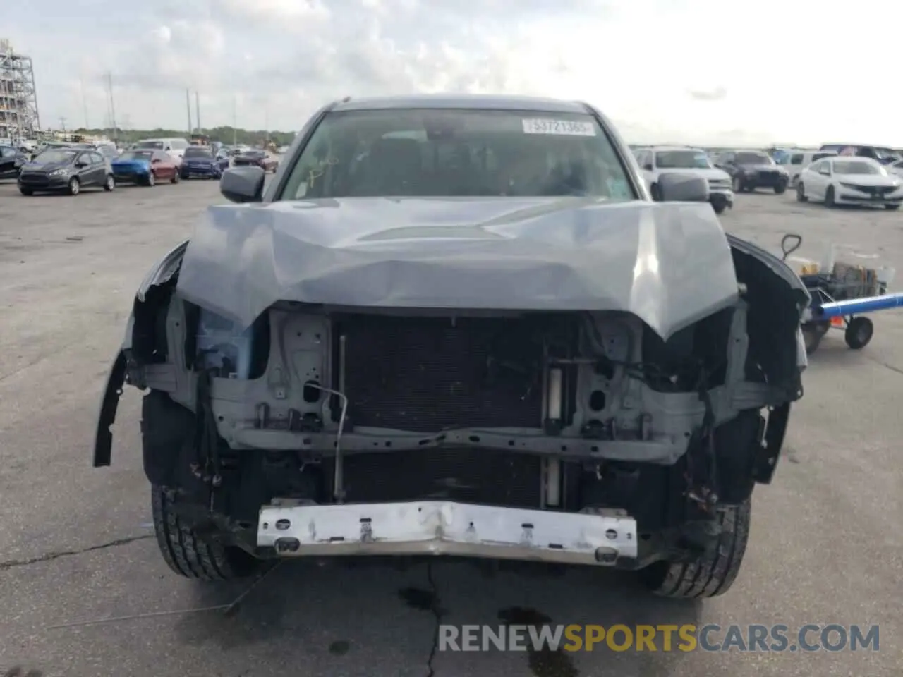 5 fotografías del automóvil dañado 5TFAX5GN7MX192058 TOYOTA TACOMA 2021