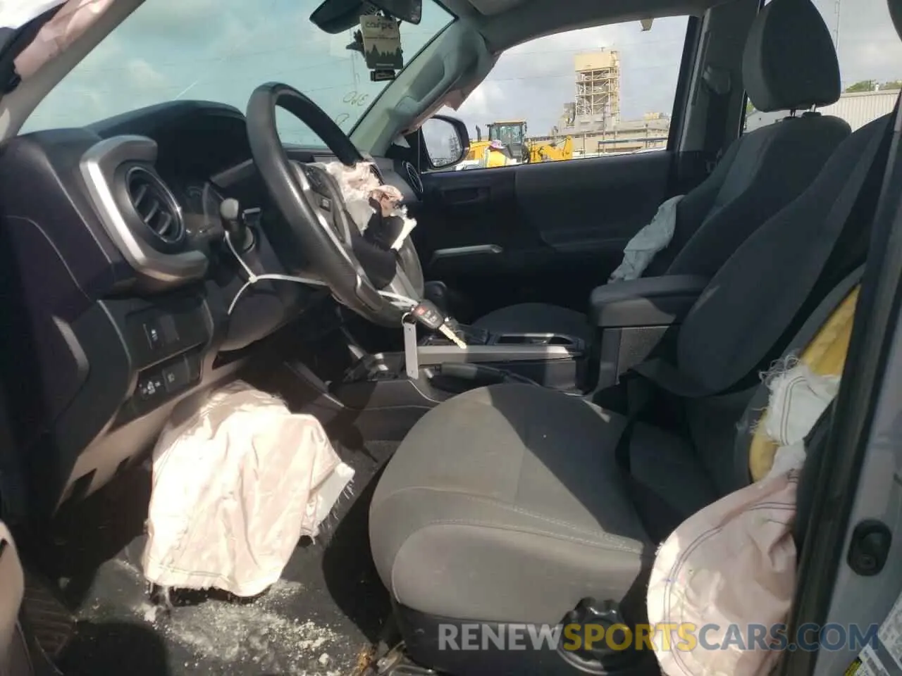 7 fotografías del automóvil dañado 5TFAX5GN7MX192058 TOYOTA TACOMA 2021