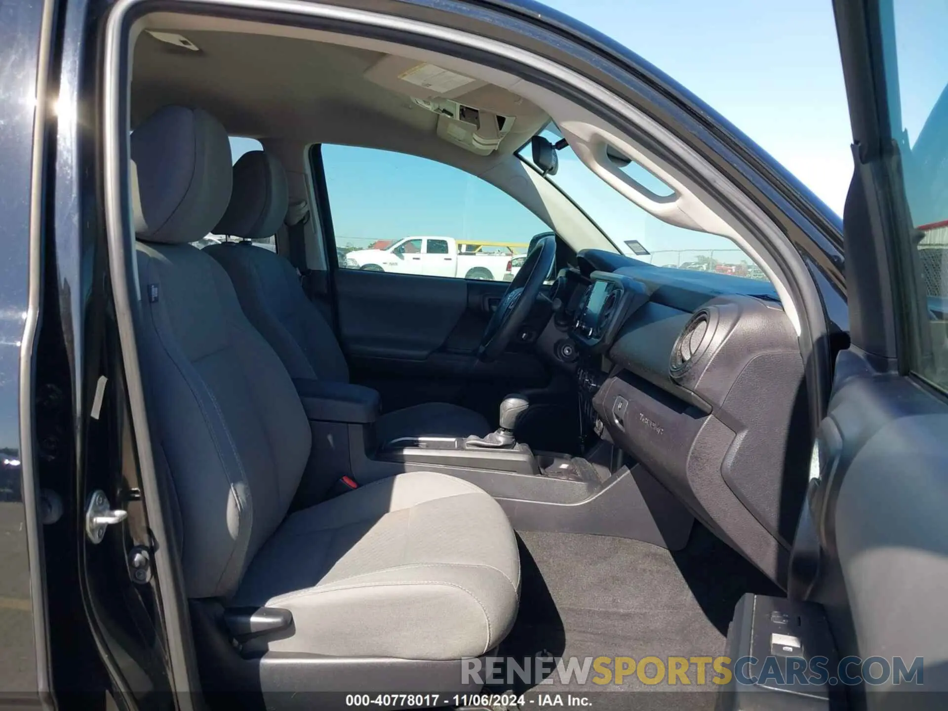 5 fotografías del automóvil dañado 5TFAX5GN9MX190229 TOYOTA TACOMA 2021