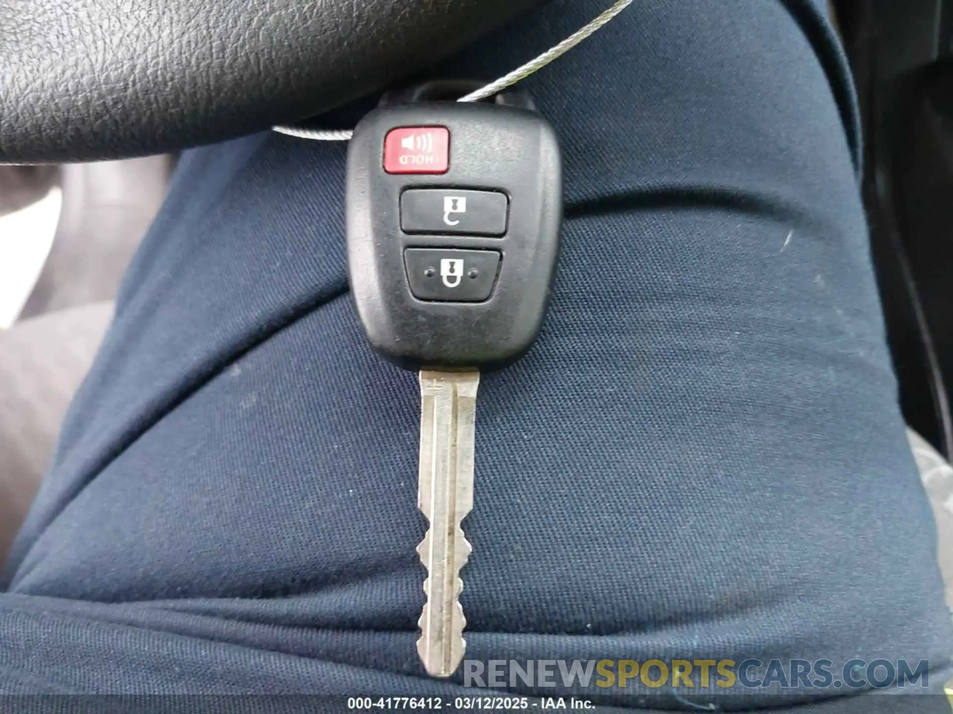 11 fotografías del automóvil dañado 5TFAX5GN9MX193549 TOYOTA TACOMA 2021
