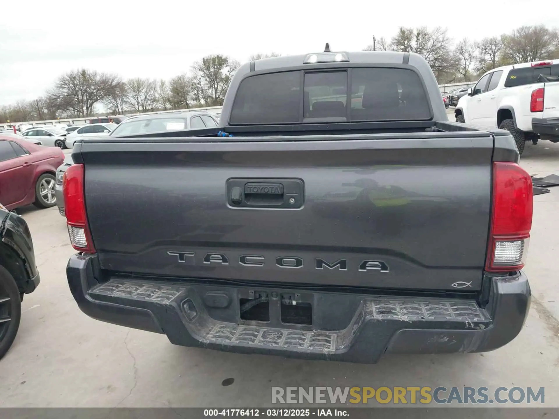 17 fotografías del automóvil dañado 5TFAX5GN9MX193549 TOYOTA TACOMA 2021