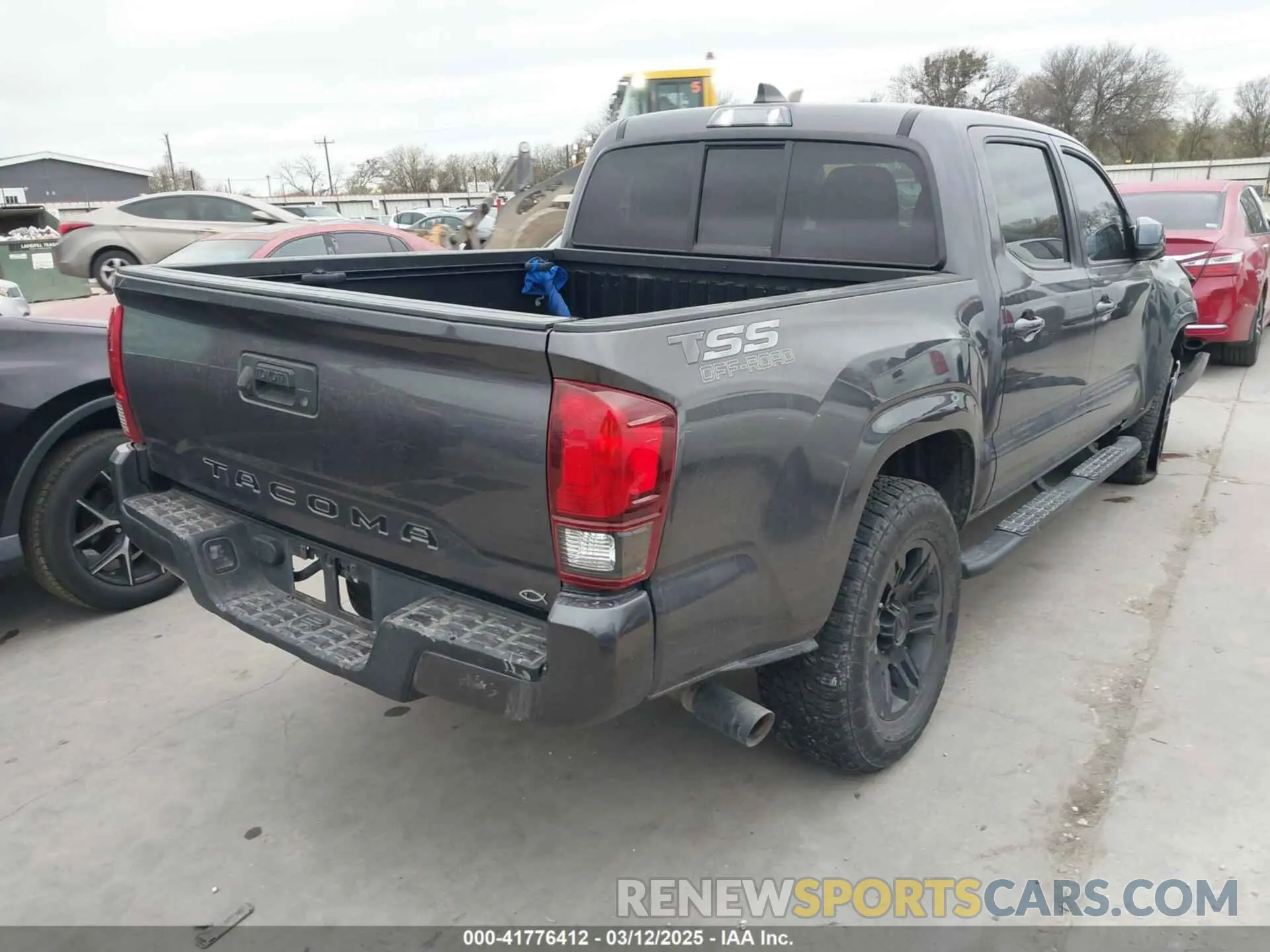 4 fotografías del automóvil dañado 5TFAX5GN9MX193549 TOYOTA TACOMA 2021