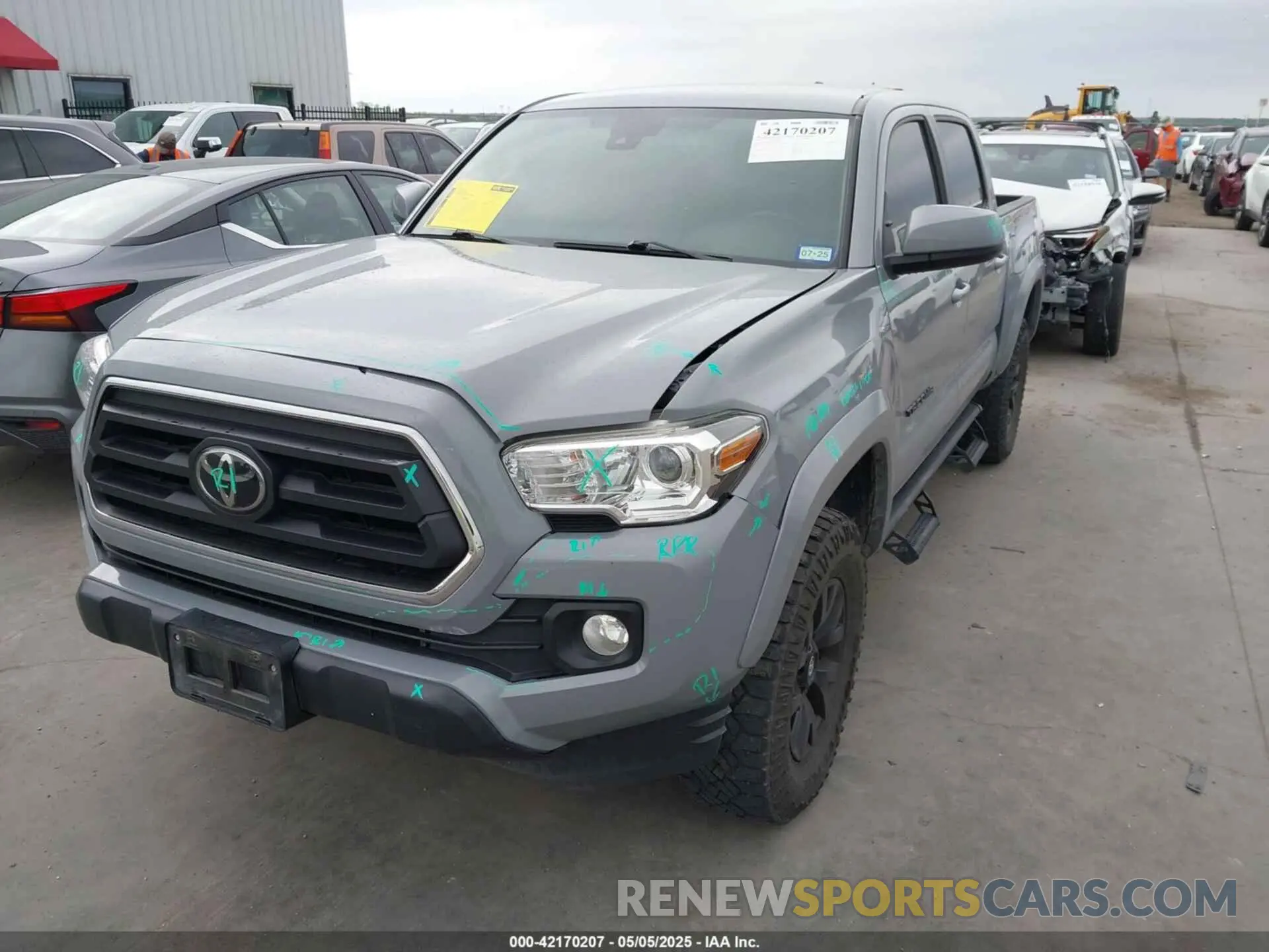 2 fotografías del automóvil dañado 5TFAX5GNXMX191938 TOYOTA TACOMA 2021