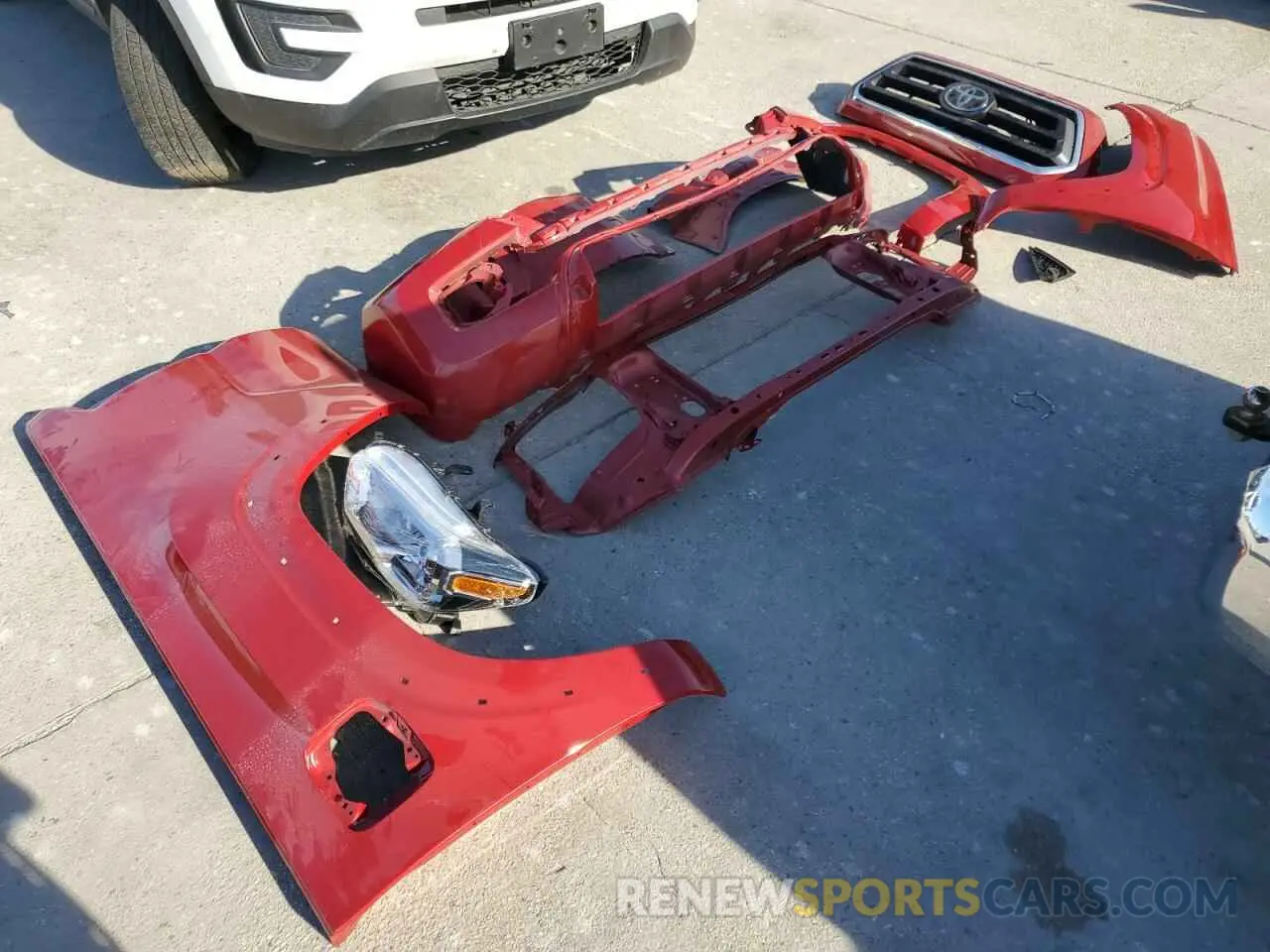12 fotografías del automóvil dañado 5TFAZ5CN0MX096840 TOYOTA TACOMA 2021