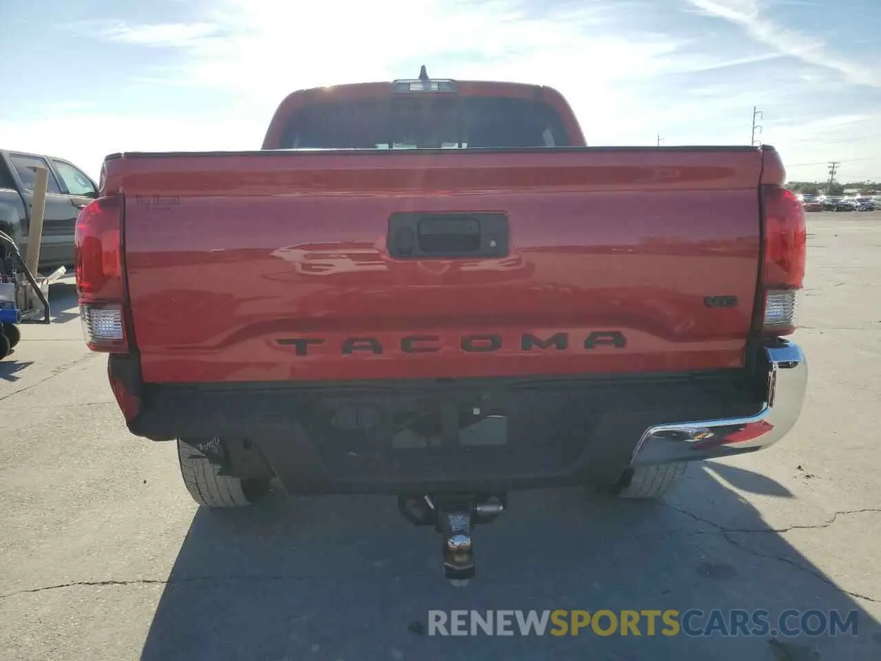 6 fotografías del automóvil dañado 5TFAZ5CN0MX096840 TOYOTA TACOMA 2021