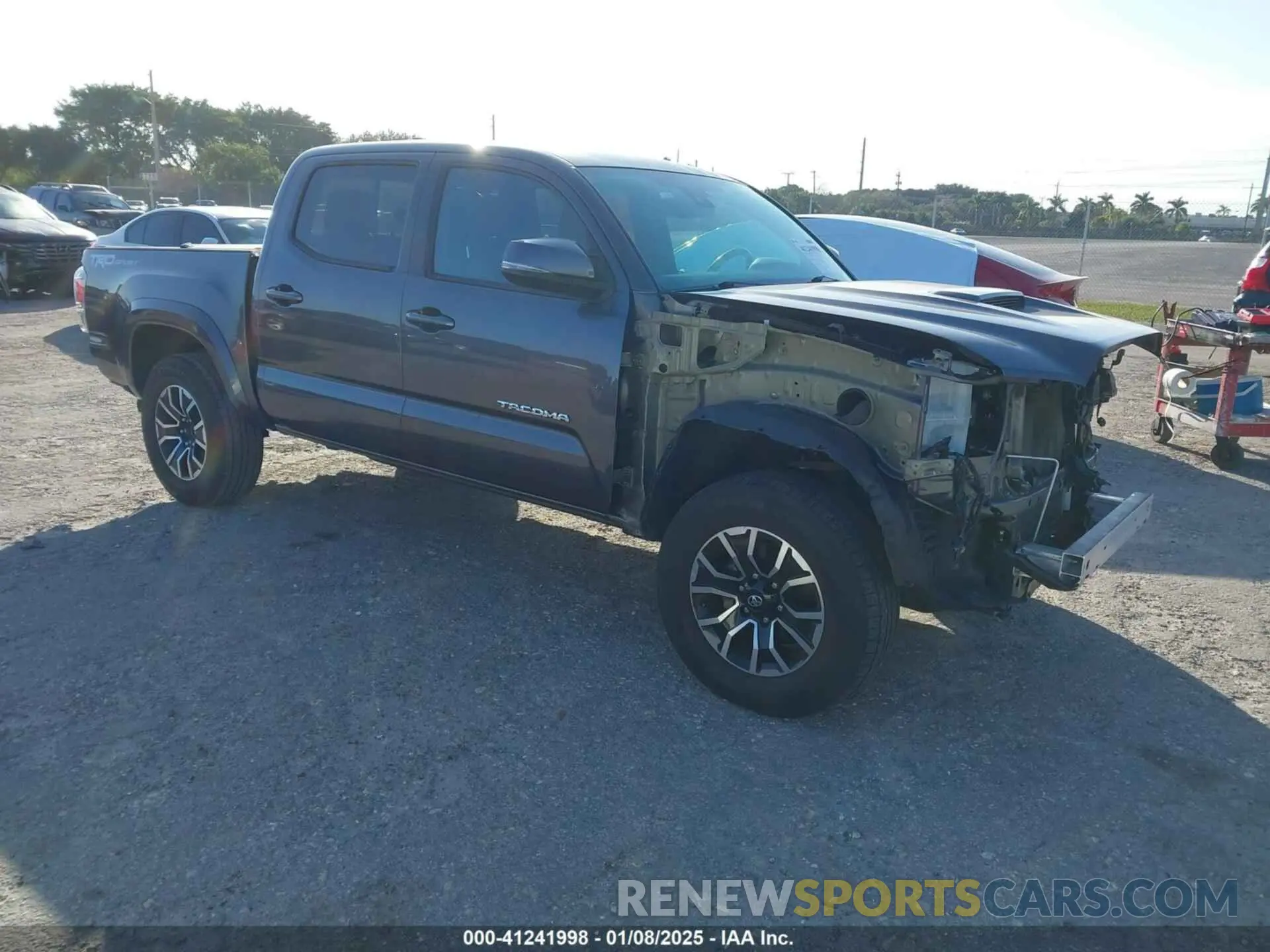1 fotografías del automóvil dañado 5TFAZ5CN1MX098953 TOYOTA TACOMA 2021