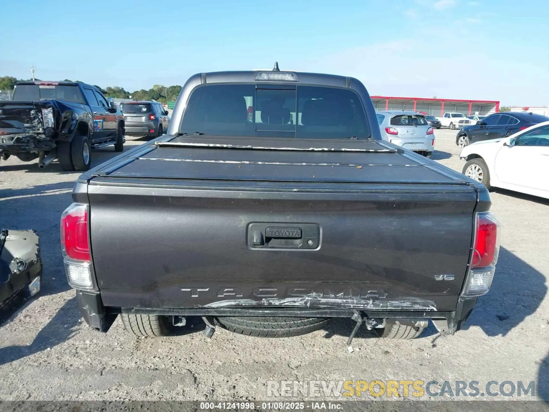 17 fotografías del automóvil dañado 5TFAZ5CN1MX098953 TOYOTA TACOMA 2021
