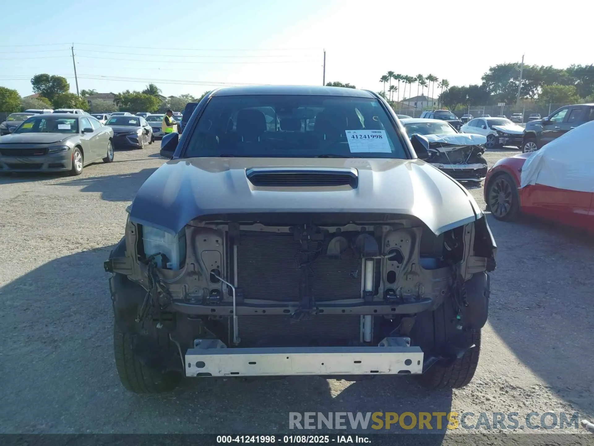 6 fotografías del automóvil dañado 5TFAZ5CN1MX098953 TOYOTA TACOMA 2021