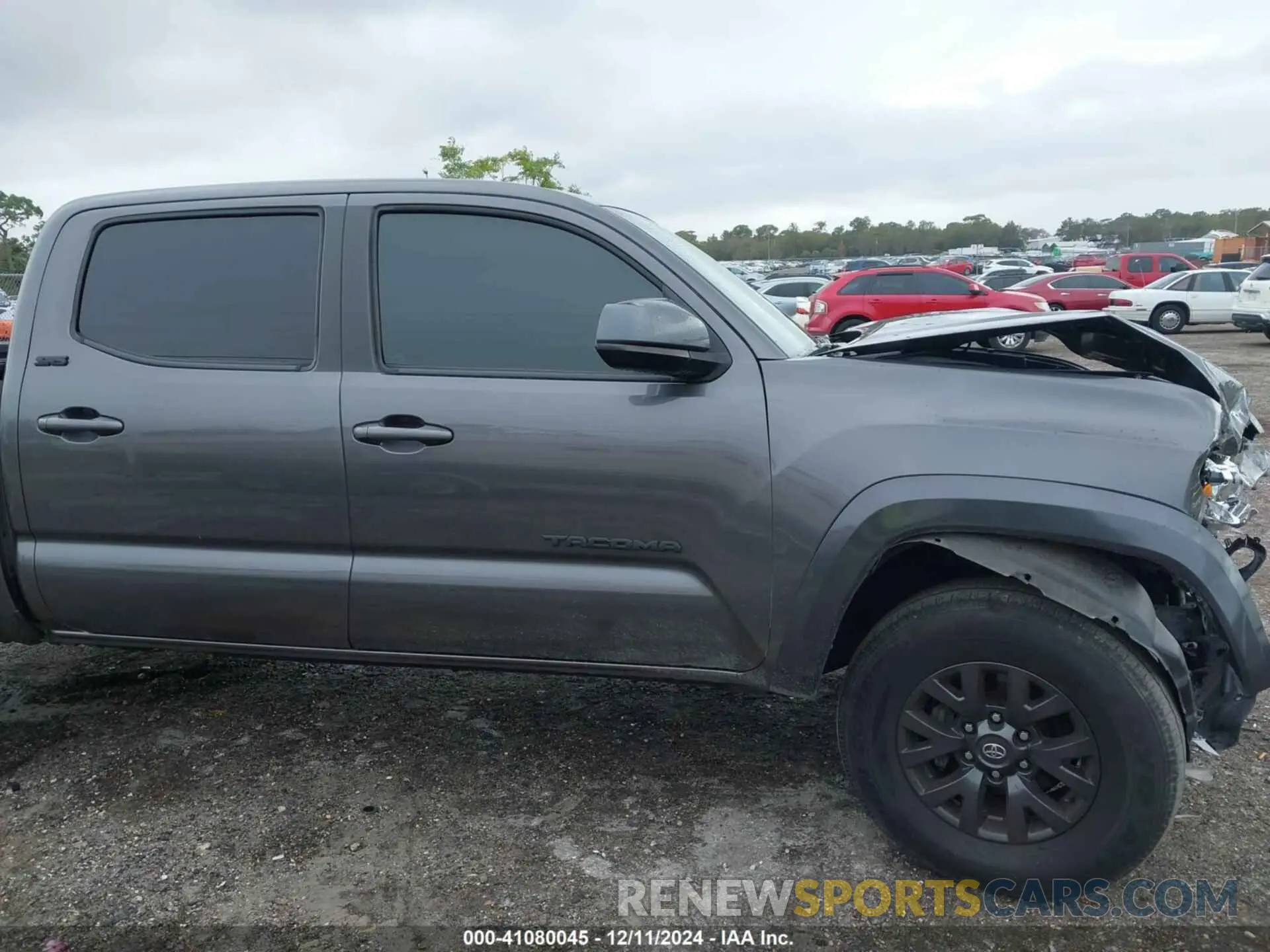 14 fotografías del automóvil dañado 5TFAZ5CN1MX109272 TOYOTA TACOMA 2021