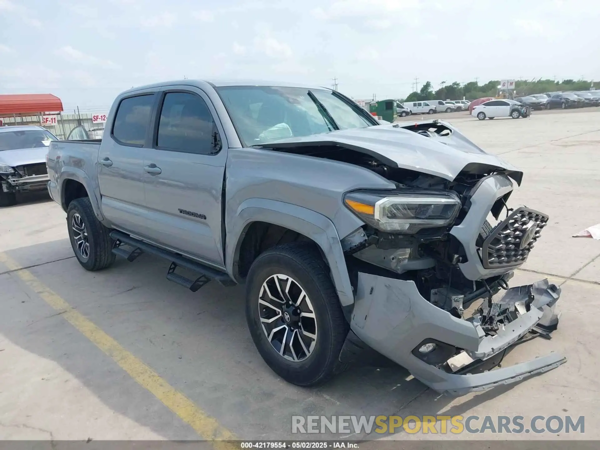 1 fotografías del automóvil dañado 5TFAZ5CN1MX112477 TOYOTA TACOMA 2021