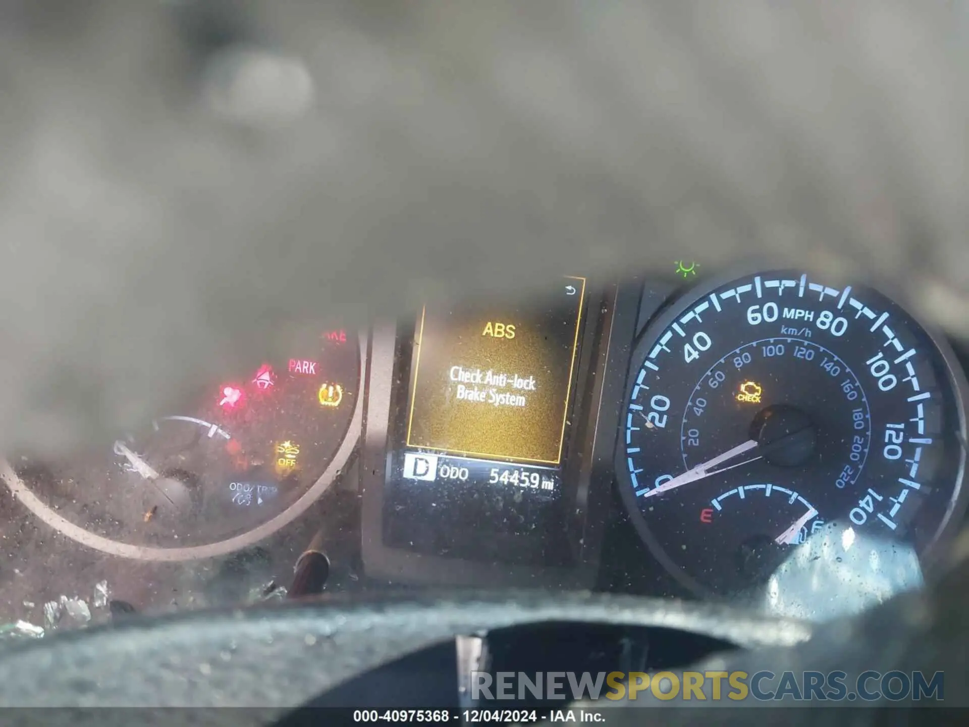 14 fotografías del automóvil dañado 5TFAZ5CN2MX114142 TOYOTA TACOMA 2021