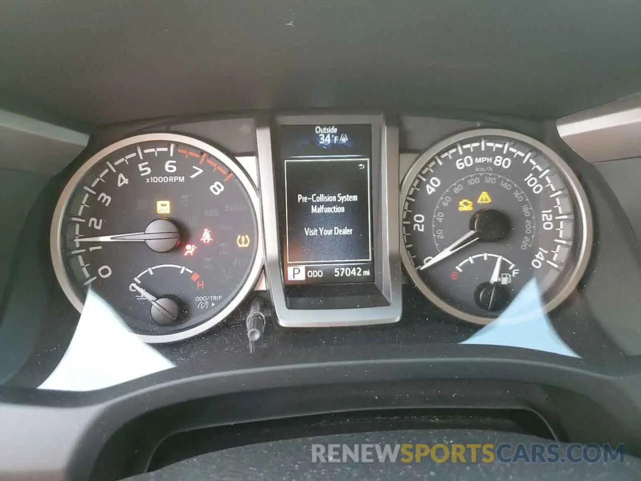 9 fotografías del automóvil dañado 5TFAZ5CN2MX118787 TOYOTA TACOMA 2021