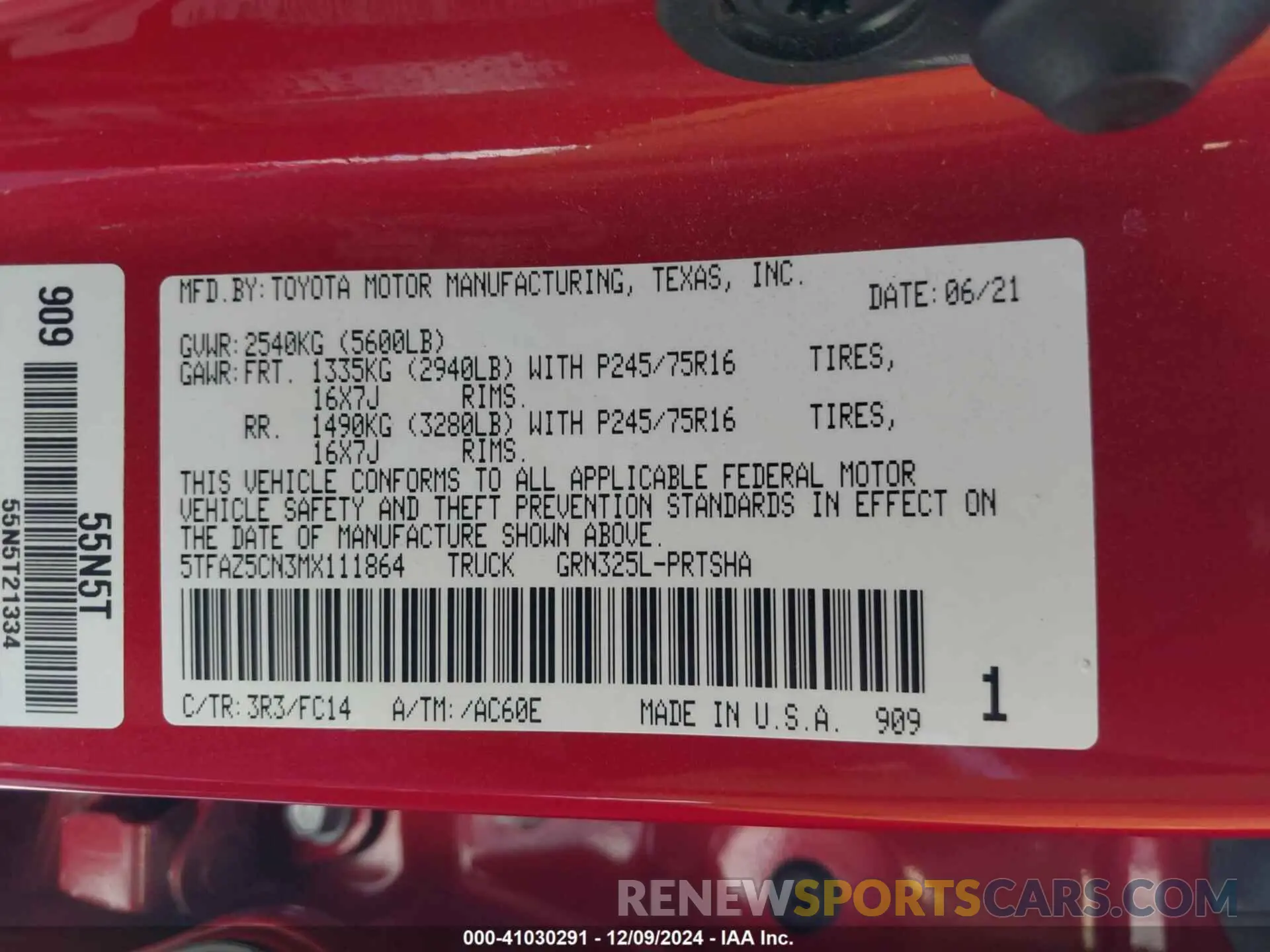 9 fotografías del automóvil dañado 5TFAZ5CN3MX111864 TOYOTA TACOMA 2021