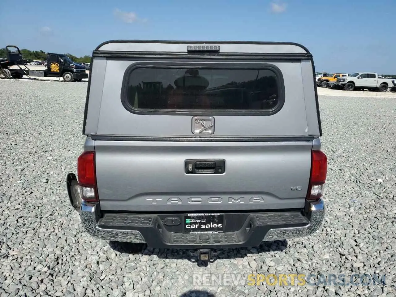 6 fotografías del automóvil dañado 5TFAZ5CN3MX118524 TOYOTA TACOMA 2021